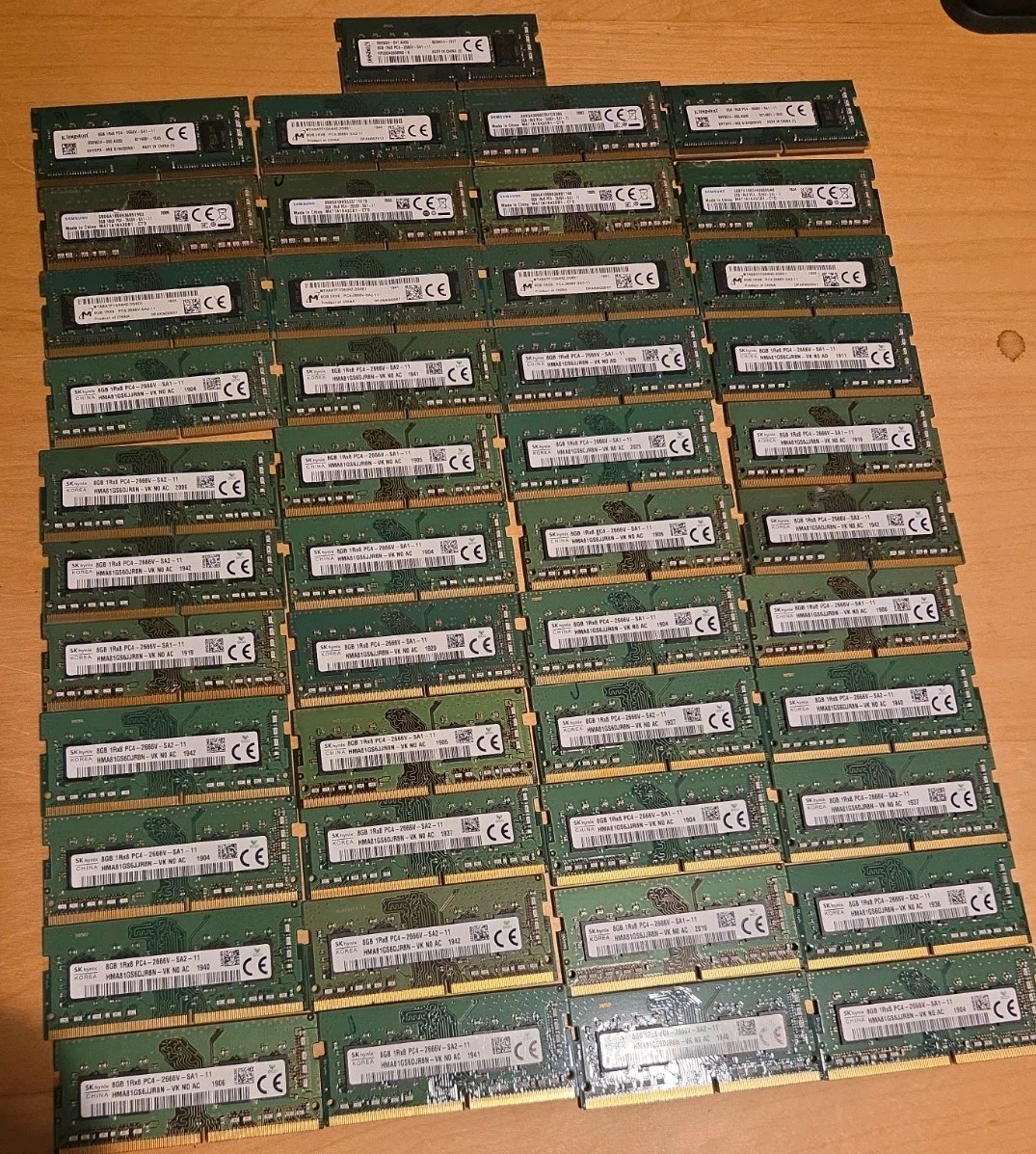 Lot of 45x 8GB DDR4 PC4-2666V SODIMM Laptop RAM Memory Hynix SAMSUNG MICRON Lot of 45x 8GB DDR4 PC4-2666V SODIMM Laptop RAM Memory Hynix SAMSUNG MICRON