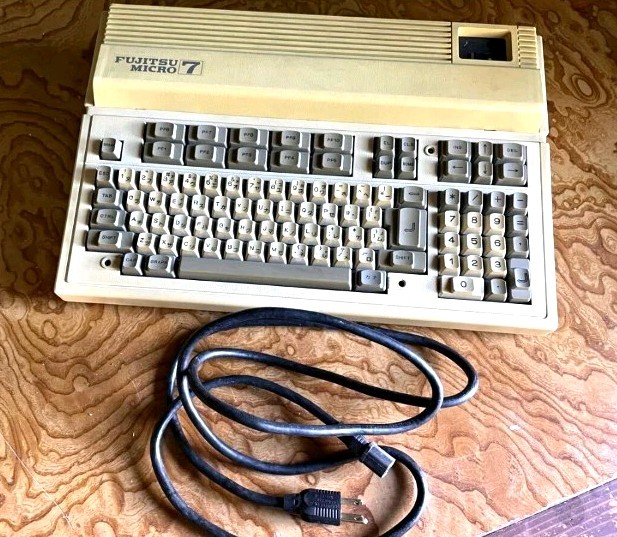 Fujitsu FM-7 MICRO 7 MB25010 Vintage Computer For Parts Repair w/ Power Cable