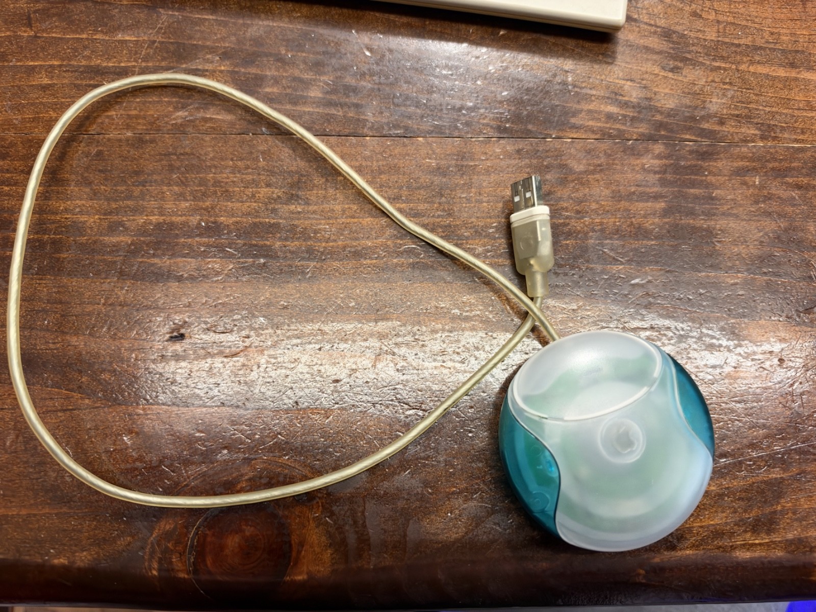 Vintage Apple USB Mouse M4848 Bondi Blue iMac G3 Hockey Puck - Tested Working Vintage Apple USB Mouse M4848 Bondi Blue iMac G3 Hockey Puck - Tested Working
