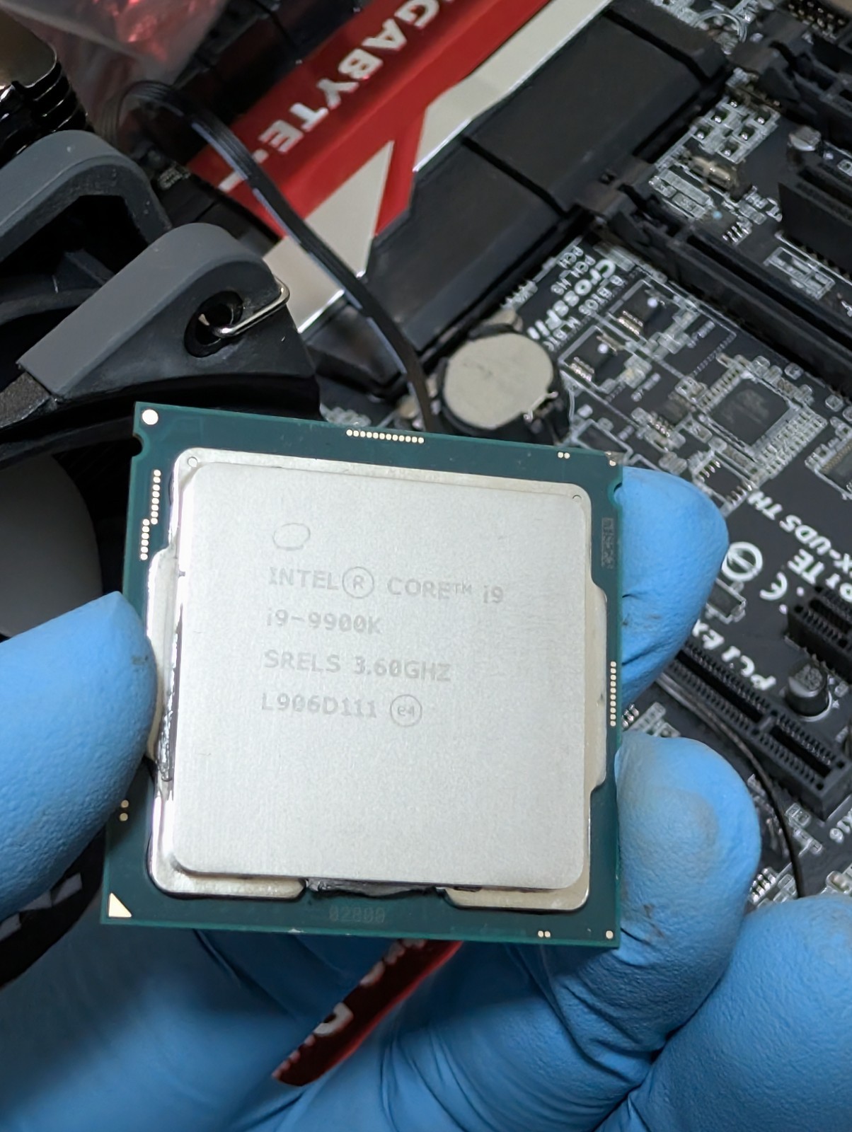 Intel Core i9-9900K 8-Core 3.60GHz LGA1151 CPU Processor SRG19 Intel Core i9-9900K 8-Core 3.60GHz LGA1151 CPU Processor SRG19