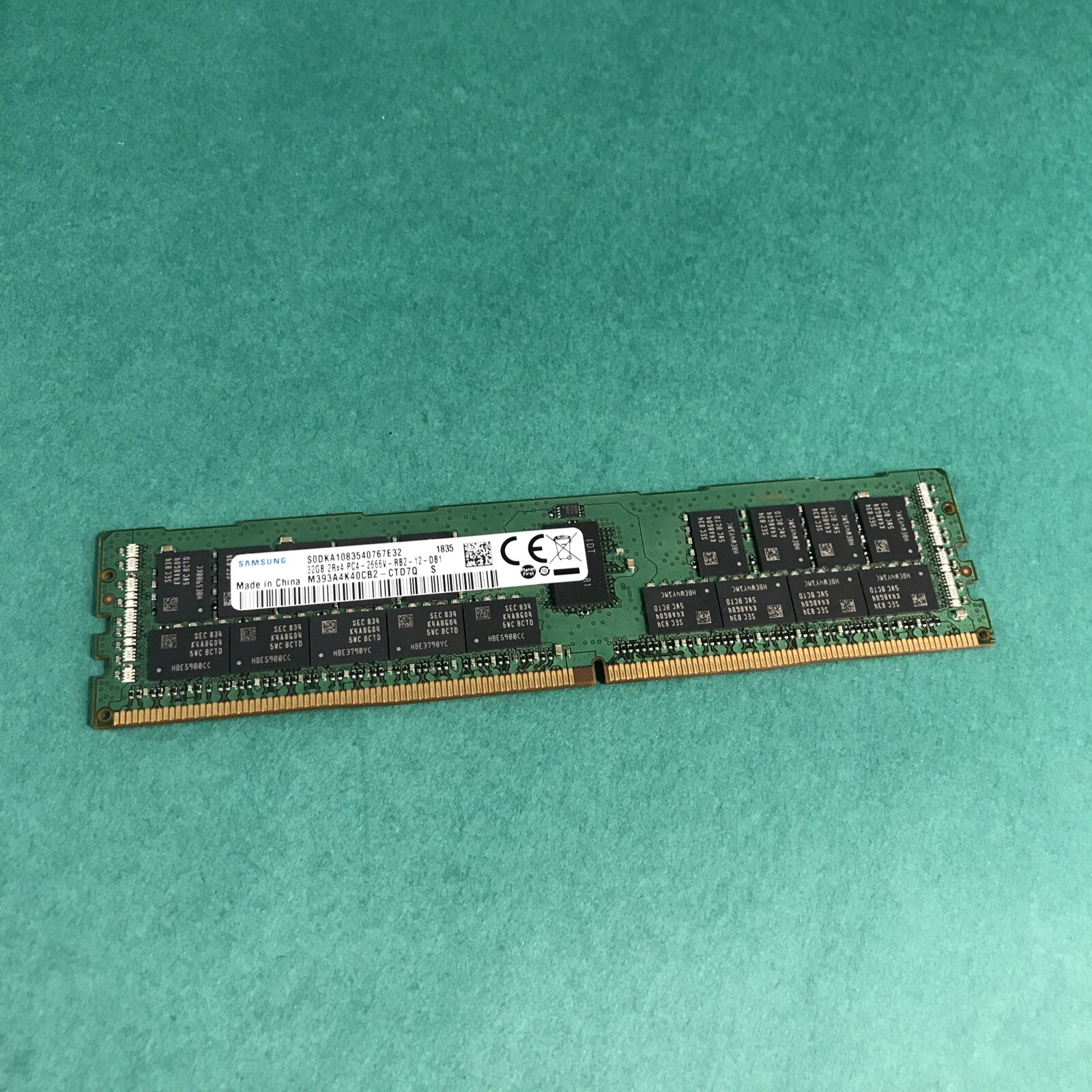 Samsung  M393A4K40CB2-CTD7Y 32GB 2Rx4 PC4-2666V-RB2-12-DB1 ECC REG Server RAM