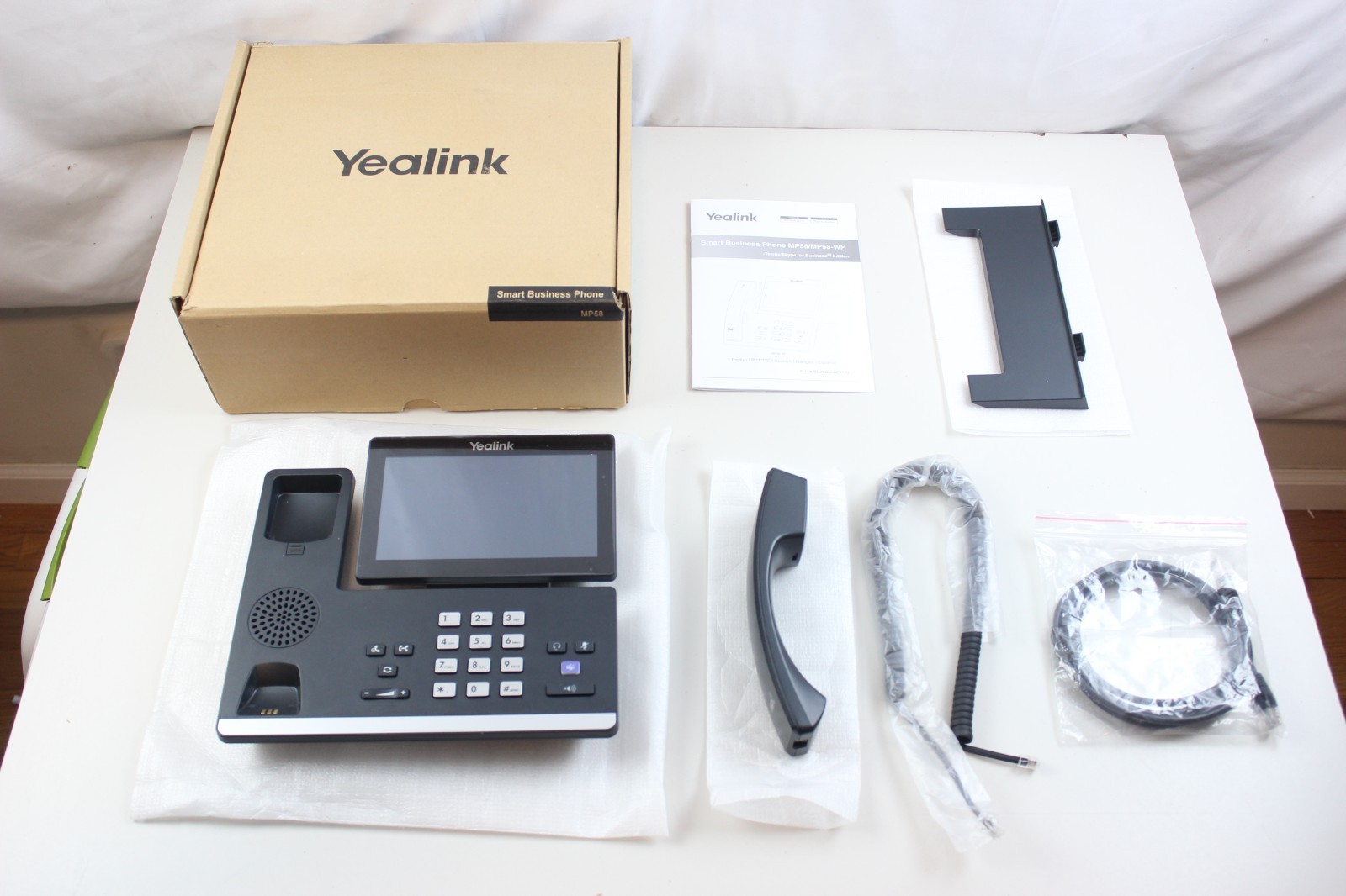 New Yealink MP58 Teams Edition Smart Business Phone VOIP Touch Screen New Yealink MP58 Teams Edition Smart Business Phone VOIP Touch Screen