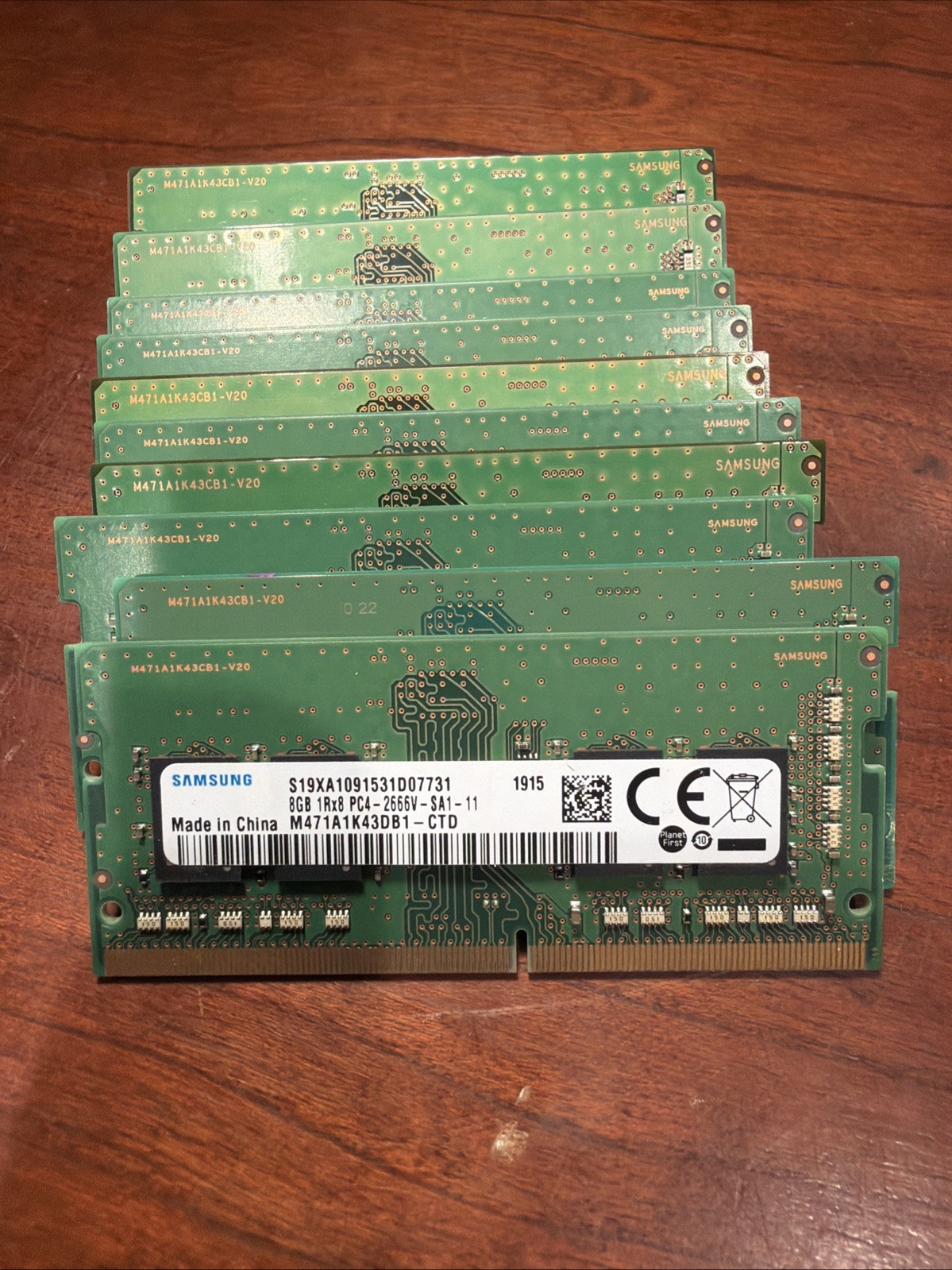 Samsung (1 x 8GB) PC4-21300 (DDR4-2666) Memory (M471A1K43DB1-CTD) Samsung (1 x 8GB) PC4-21300 (DDR4-2666) Memory (M471A1K43DB1-CTD)