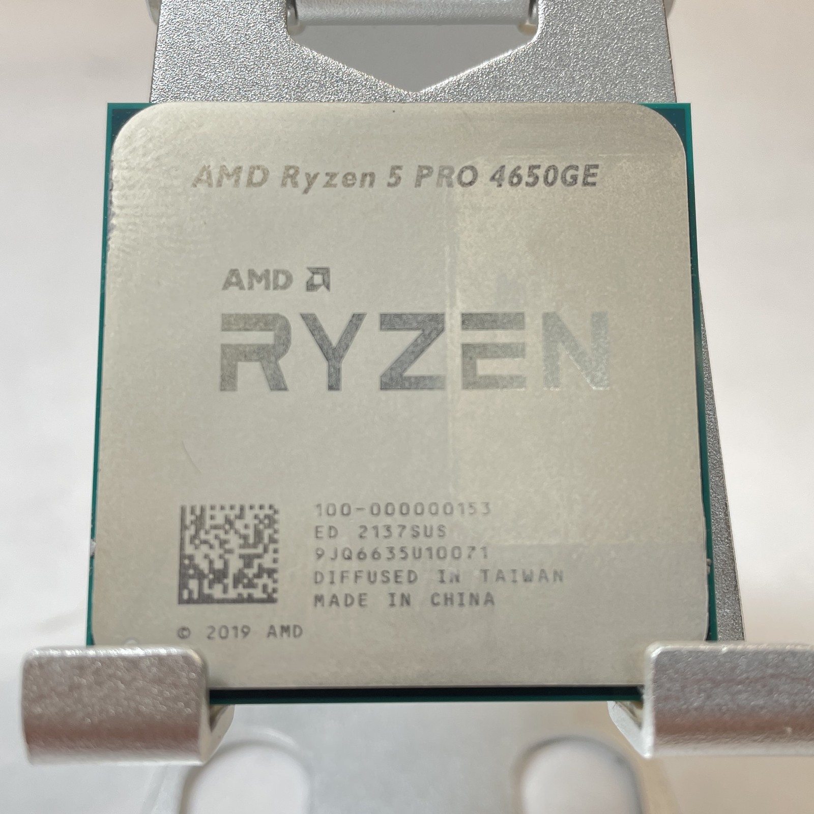 AMD Ryzen 5 PRO 4650GE 100-000000153 6-Core 3.30GHz 8MB AM4 CPU Processor AMD Ryzen 5 PRO 4650GE 100-000000153 6-Core 3.30GHz 8MB AM4 CPU Processor