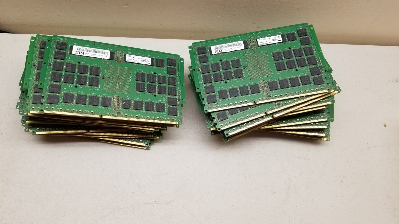 31x 45D7242 45D8418 45D5674 41T8254 IBM 16GB (1X16GB) DDR3 MEMORY - UNTESTED