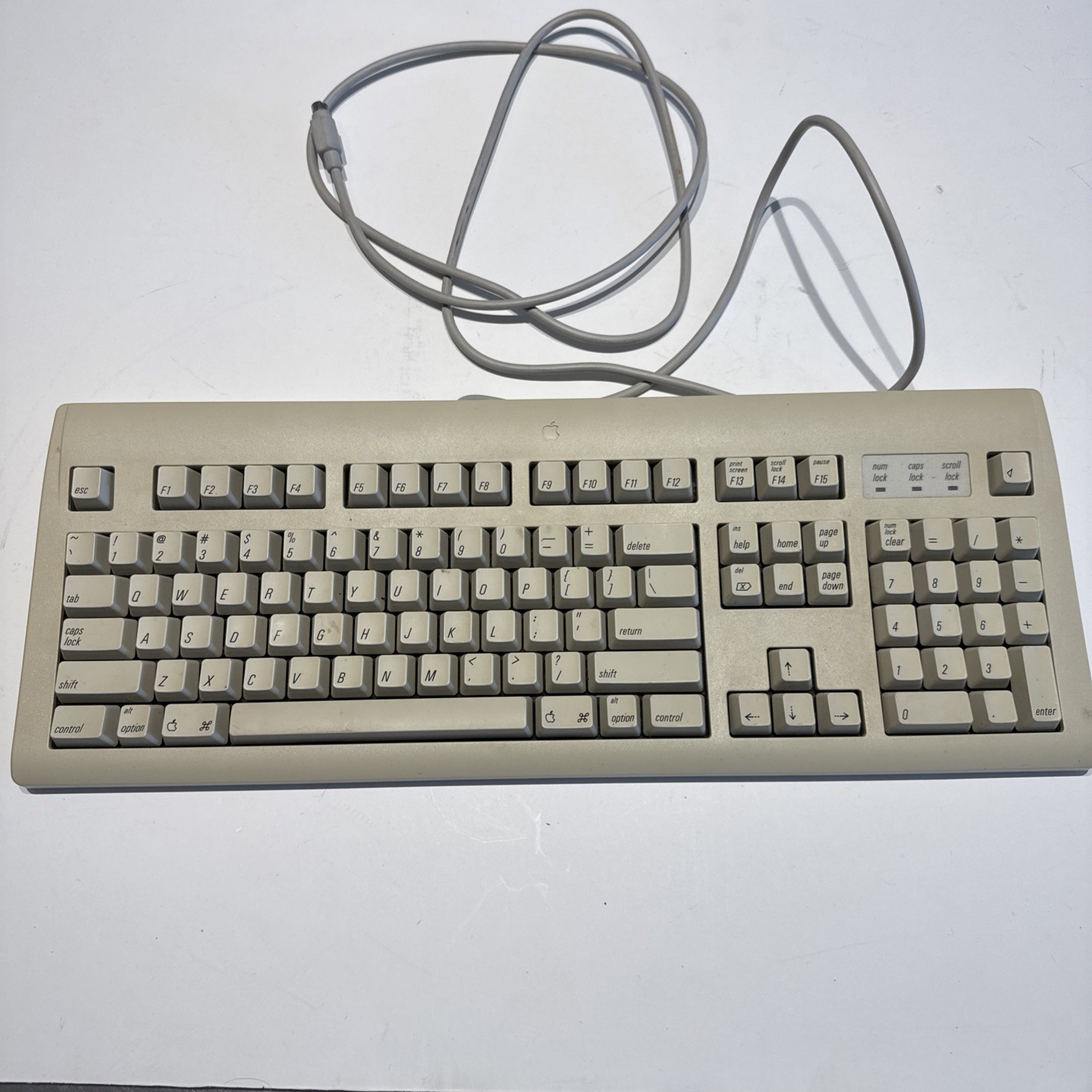Vintage AppleDesign Keyboard M2980 ADB Macintosh Mac 1994 Apple Computer Vintage AppleDesign Keyboard M2980 ADB Macintosh Mac 1994 Apple Computer