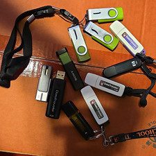 Lot of 11 USB flash Drives, Various Memory picture