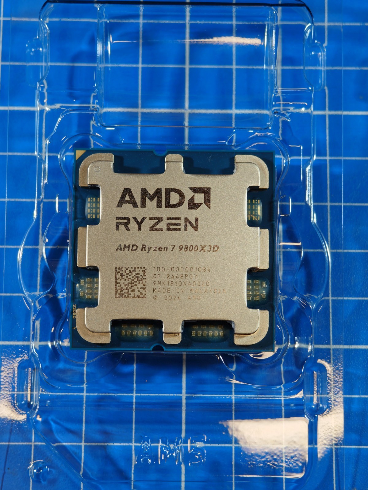 AMD Ryzen 7 9800X3D 8-Core 16-Thread Socket AM5 Desktop Processor Excellent