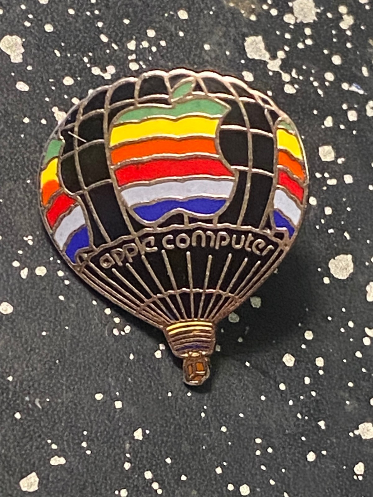 Rare Apple Computer Hot Air Balloon Pin Lapel Vtg 1984 Rainbow Macintosh Rare Apple Computer Hot Air Balloon Pin Lapel Vtg 1984 Rainbow Macintosh