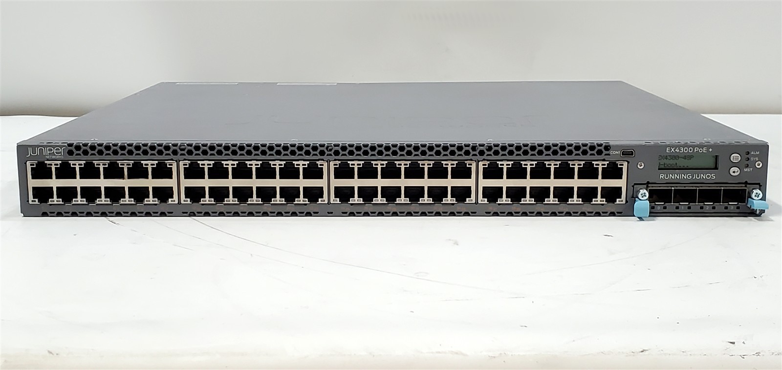 Juniper Networks EX4300-48P Gigabit PoE+ Switch 4x 40G QSFP+ 4x 10G SFP+ 2x PSU