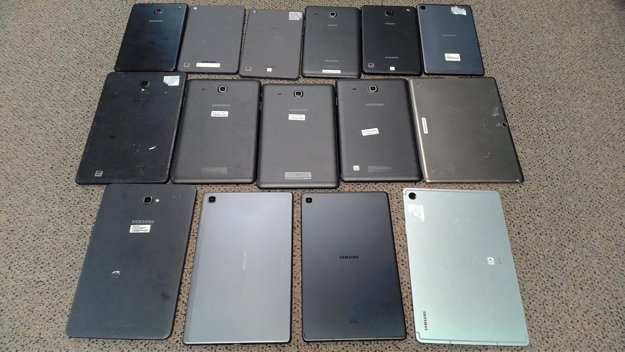 Lot of 15 Non-Working Samsung Galaxy Tablets for Parts Lot of 15 Non-Working Samsung Galaxy Tablets for Parts