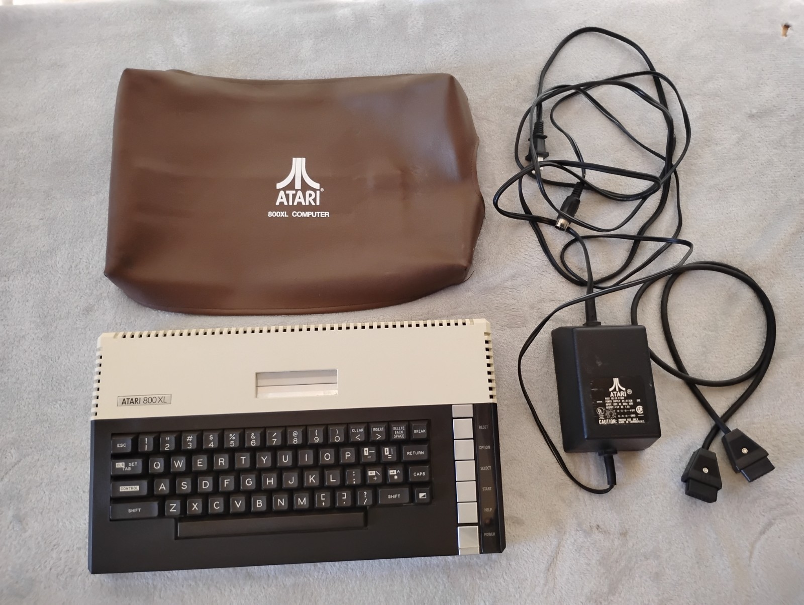 Vintage ATARI 800 XL 8-Bit Computer w/ Power Supply Tested & Works