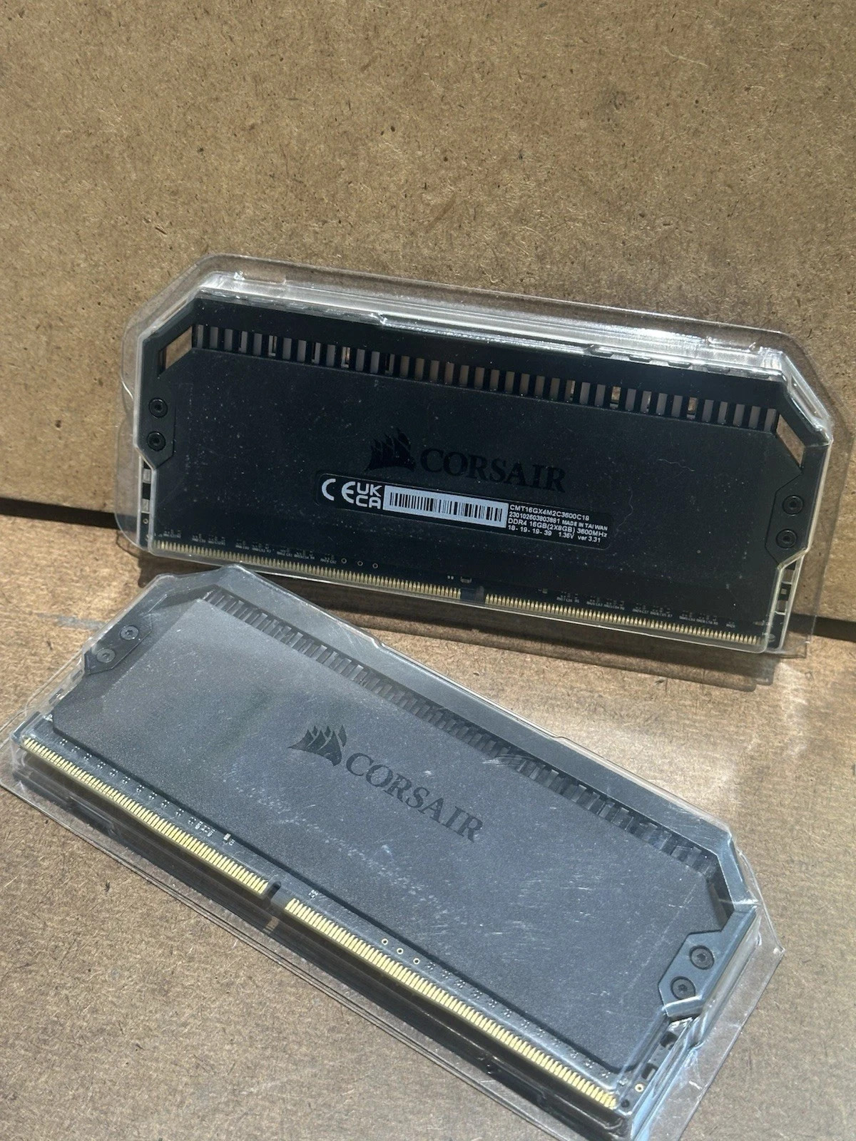 Corsair DOMINATOR 16GB KIT DDR4 2x8GB RGB Gaming Memory Ram 3600MHz C18