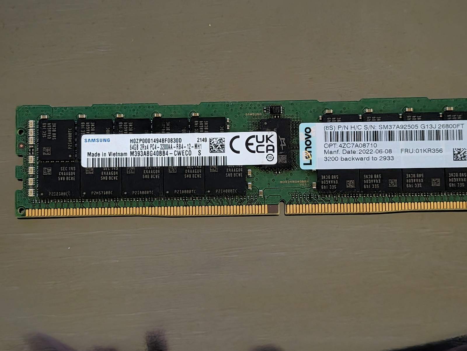 M393A8G40BB4-CWE Samsung 64GB 64GB 2RX4 PC4-3200AA RDIMM Memory Module M393A8G40BB4-CWE Samsung 64GB 64GB 2RX4 PC4-3200AA RDIMM Memory Module