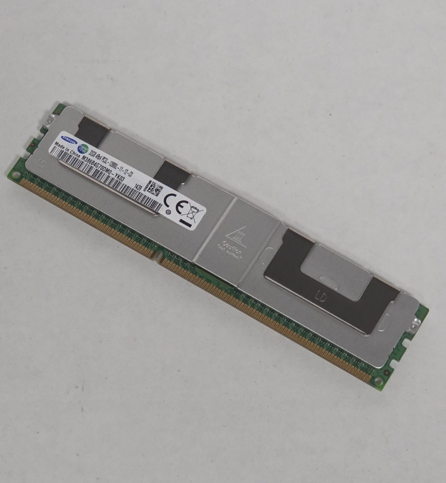 [LOT OF 64x32GB) M386B4G70DM0-YK03 PC3L-12800L CL11 ECC LRDIMM Server Ram