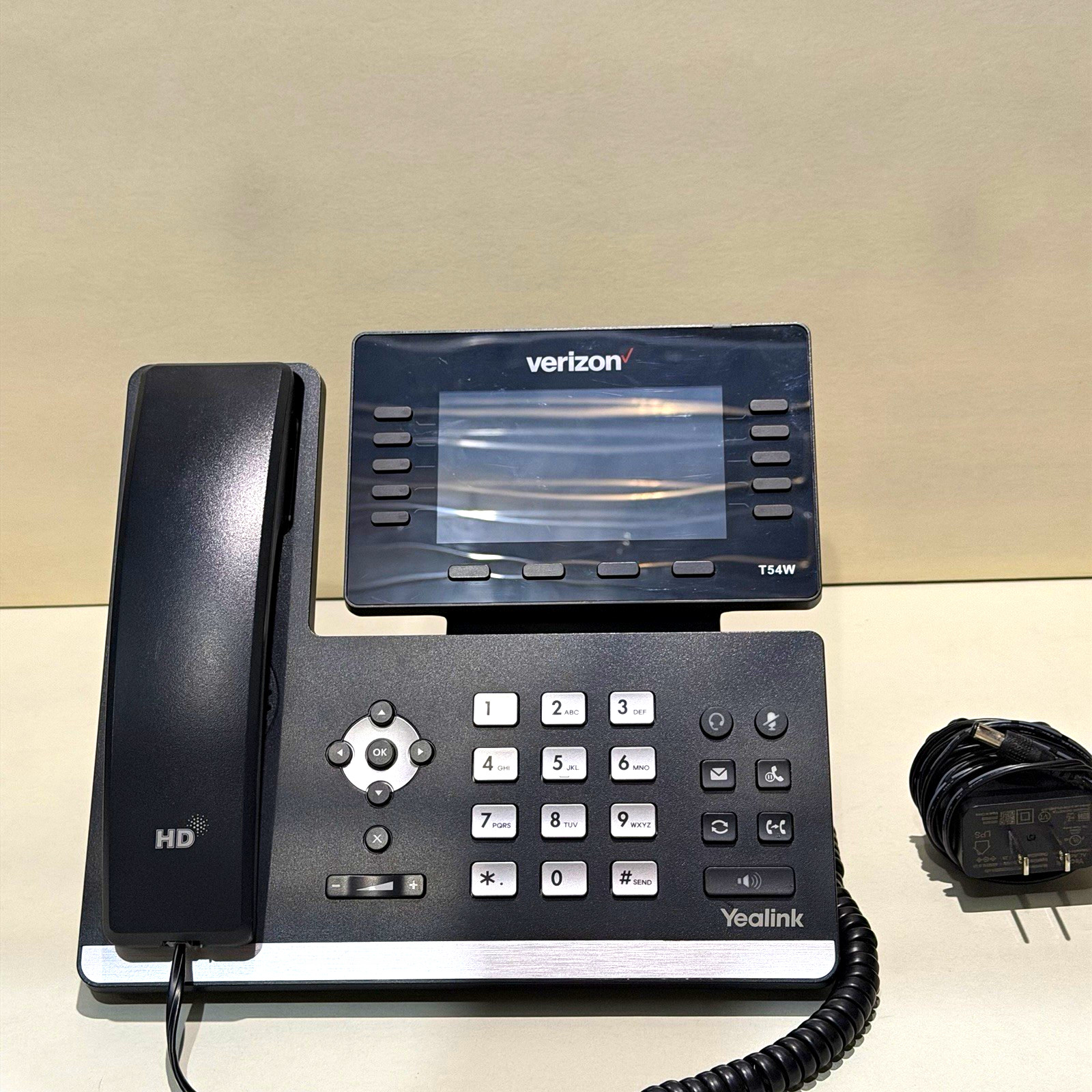 Yealink SIP-T54W Verizon VoIP IP Phone 16-Line PoE Speakerphone Black
