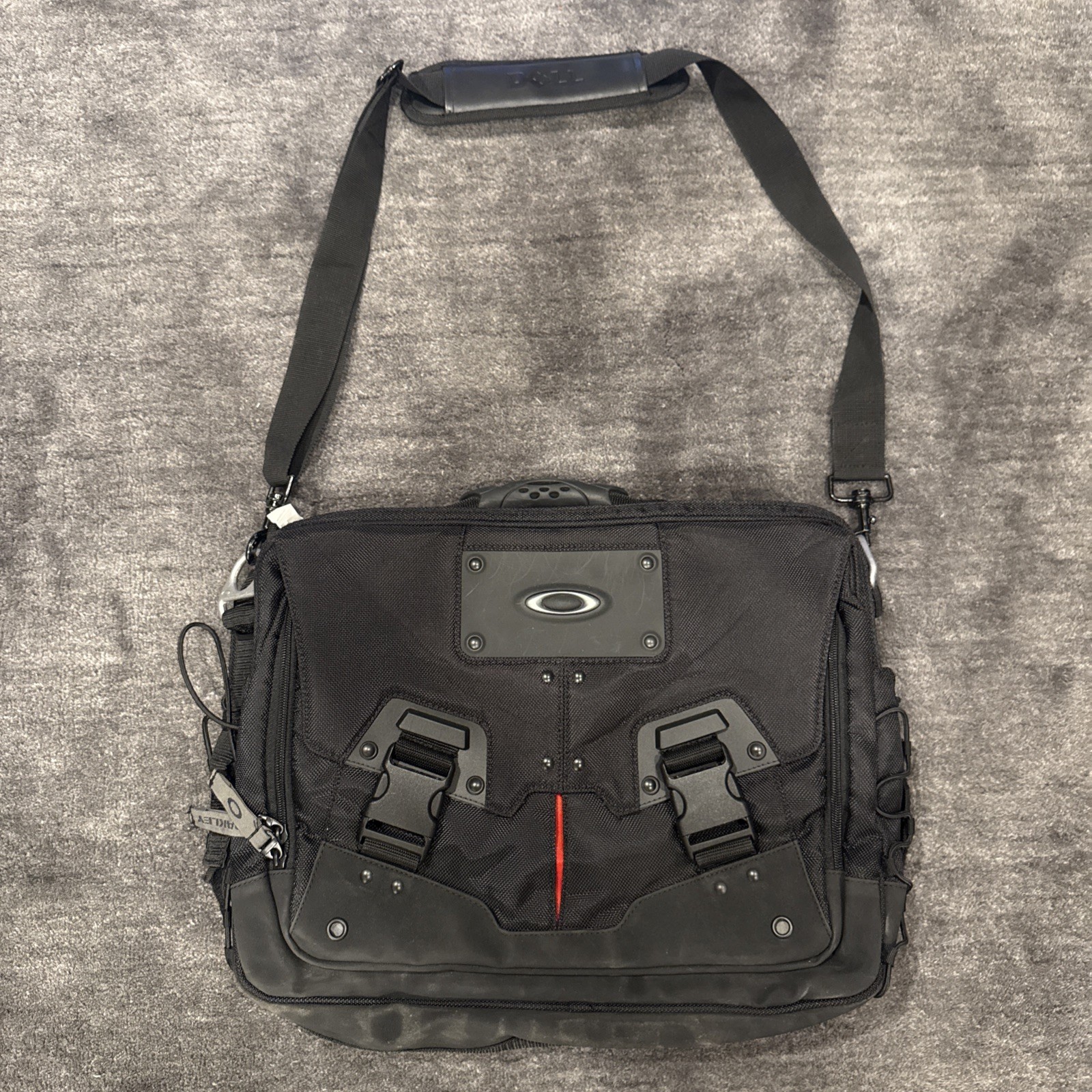 Vintage Y2K Oakley Software Tactical Field Gear Computer / Laptop Messenger Bag Vintage Y2K Oakley Software Tactical Field Gear Computer / Laptop Messenger Bag