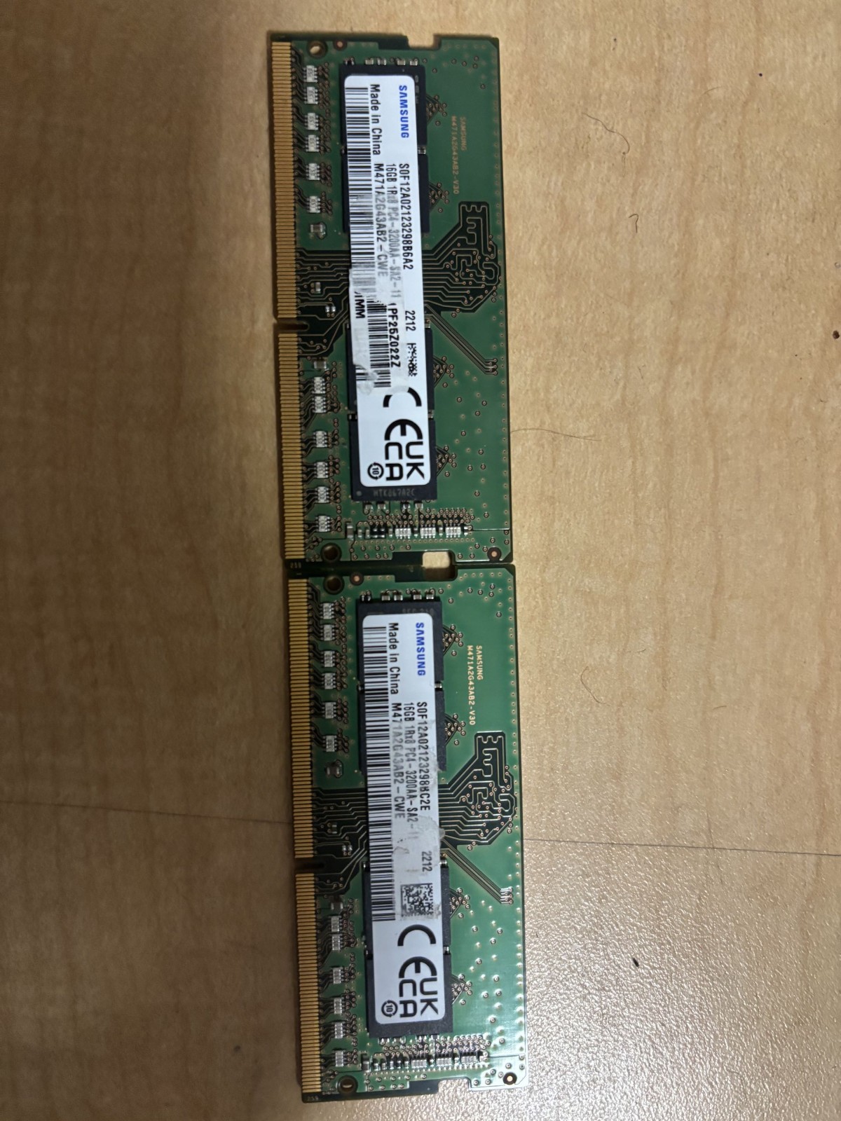 2 total sticks each 16GB DDR4 3200Mhz Sticks Samsung set
