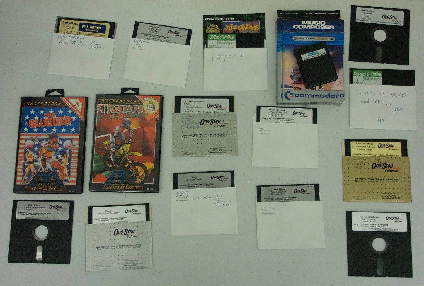 Commodore 64 games and manuals lot ***UNTESTED sold as is*** Commodore 64 games and manuals lot ***UNTESTED sold as is***