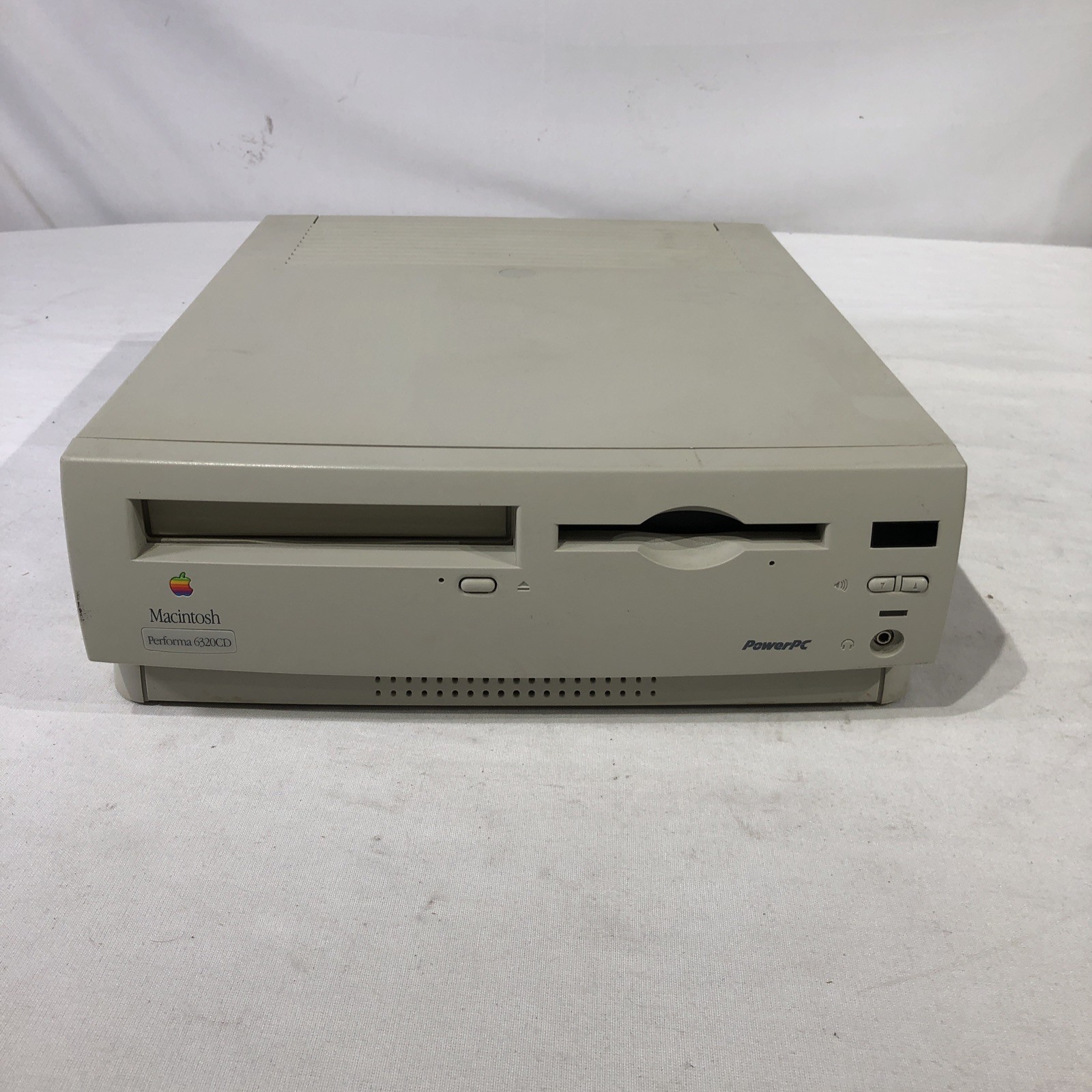 Vintage Apple Macintosh Performa 6320CD PowerPC & Power Cord