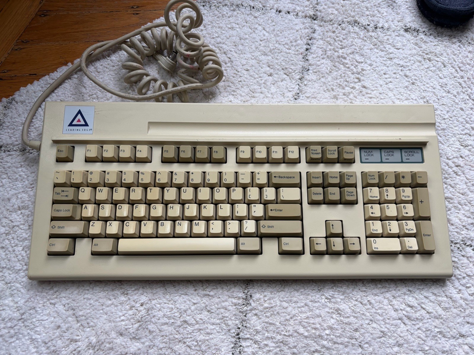 Leading Edge DC-3014 Blue Alps SKCM Keyboard Rare Vintage