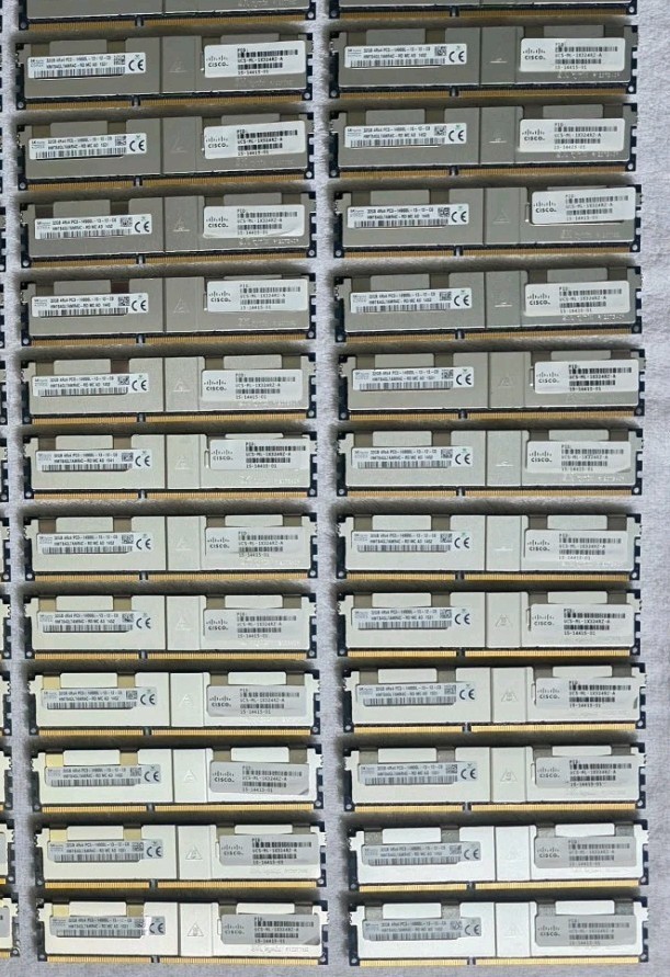 (24) SK Hynix - HMT84GL7AMR4C-RD - 32GB 4Rx4 PC3-14900L - Server RAM 