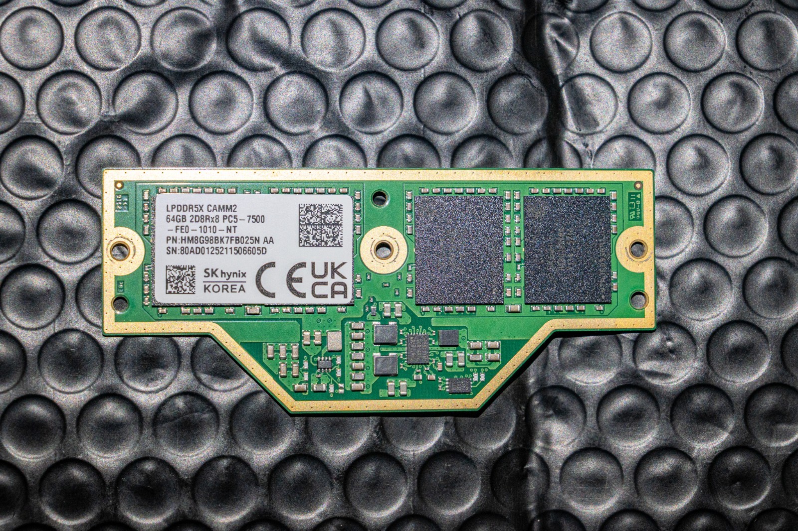 SK hynix 64GB LPDDR5X CAMM2 LPCAMM2 PC5-7500 Laptop Memory RAM HM8G98BK7FB025N SK hynix 64GB LPDDR5X CAMM2 LPCAMM2 PC5-7500 Laptop Memory RAM HM8G98BK7FB025N
