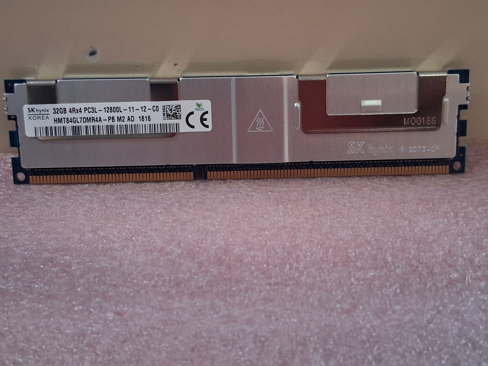 SK Hynix 32GB (1x32GB) PC3L-12800L DDR3-1600 Server Memory HMT84GL7DMR4A-PB SK Hynix 32GB (1x32GB) PC3L-12800L DDR3-1600 Server Memory HMT84GL7DMR4A-PB