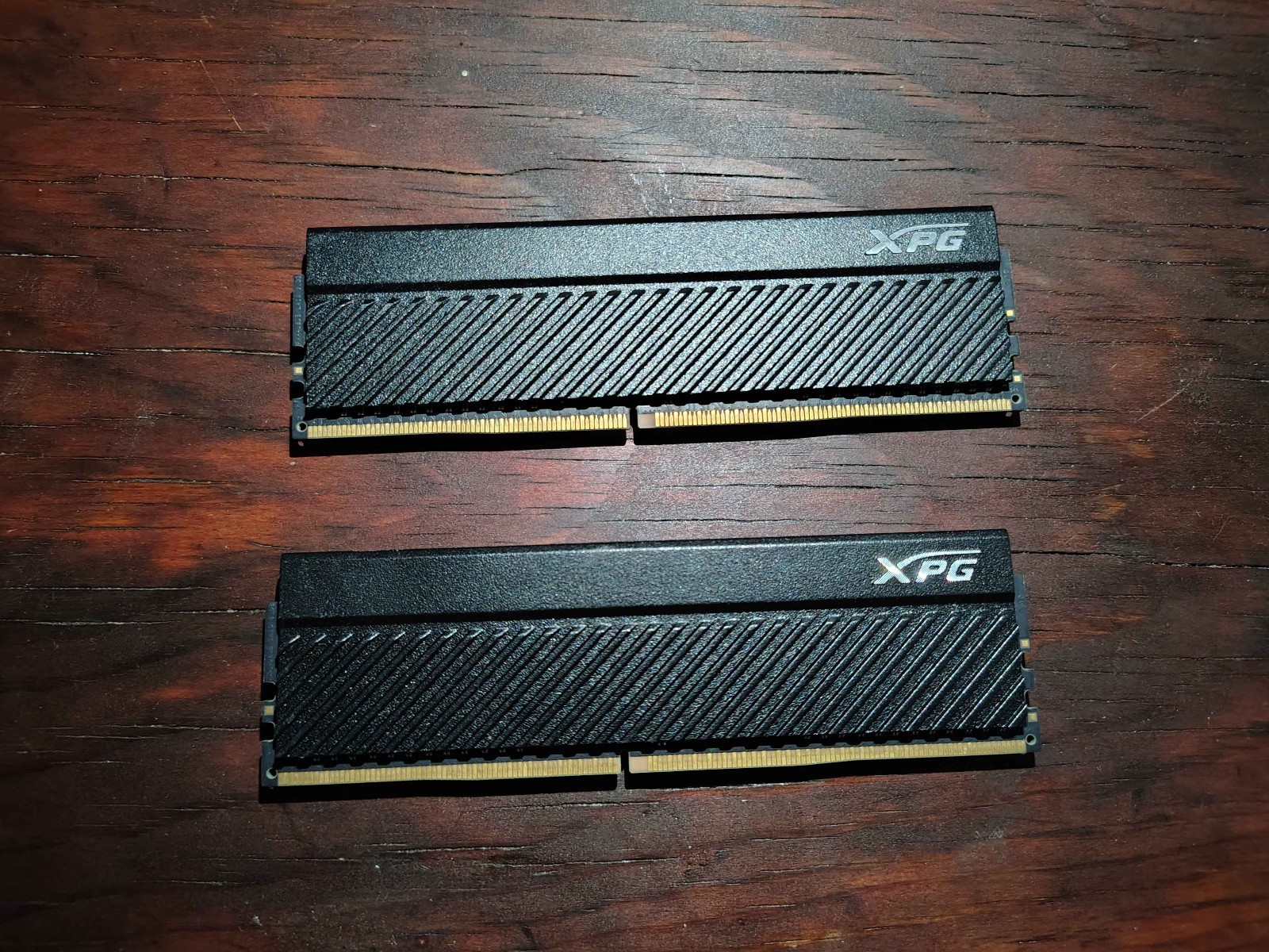 ADATA XPG-GAMMIX D45 32GB (2x16GB) DDR4 3600 MHz CL18 Desktop RAM ADATA XPG-GAMMIX D45 32GB (2x16GB) DDR4 3600 MHz CL18 Desktop RAM