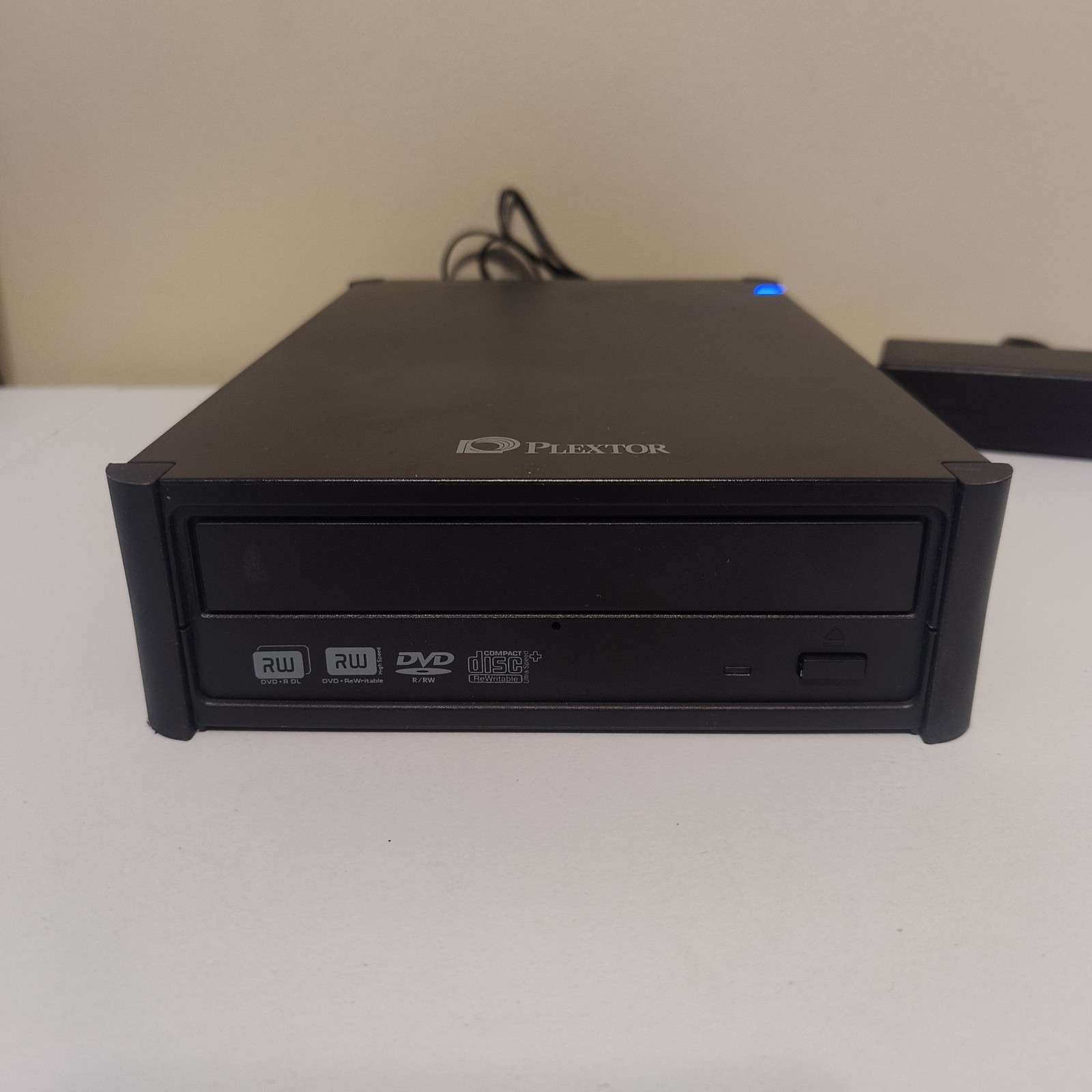 Plextor PX-740UF External DVD/CD Rewritable Burner Drive USB FireWire Vintage Plextor PX-740UF External DVD/CD Rewritable Burner Drive USB FireWire Vintage
