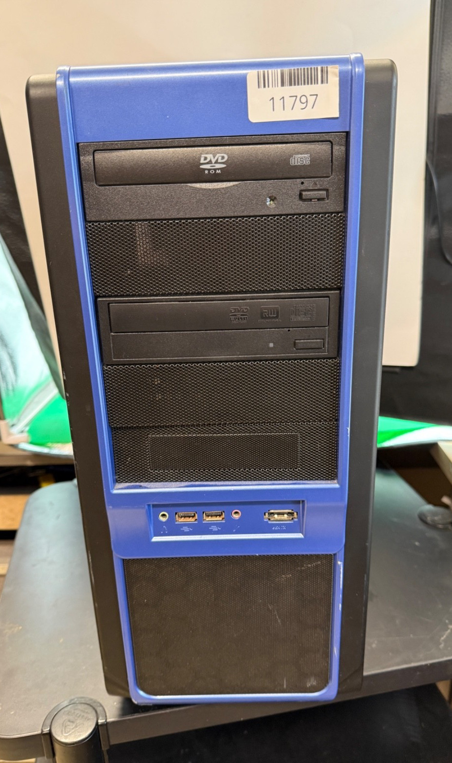 VINTAGE Custom Desktop No Brand-C2D@2.83GHz 4GB Ram 300GB HDD NVIDIA Win XP Pro