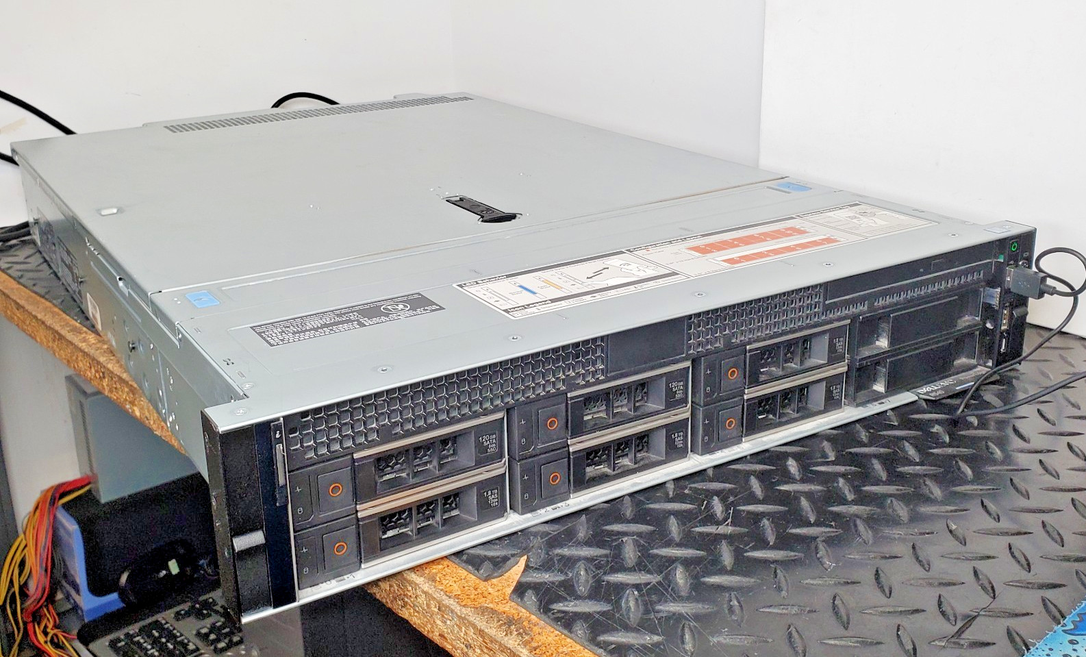 Dell PowerEdge R540 1x Intel Xeon Silver 4116 Server 8Gb Ram No HDDs Dell PowerEdge R540 1x Intel Xeon Silver 4116 Server 8Gb Ram No HDDs