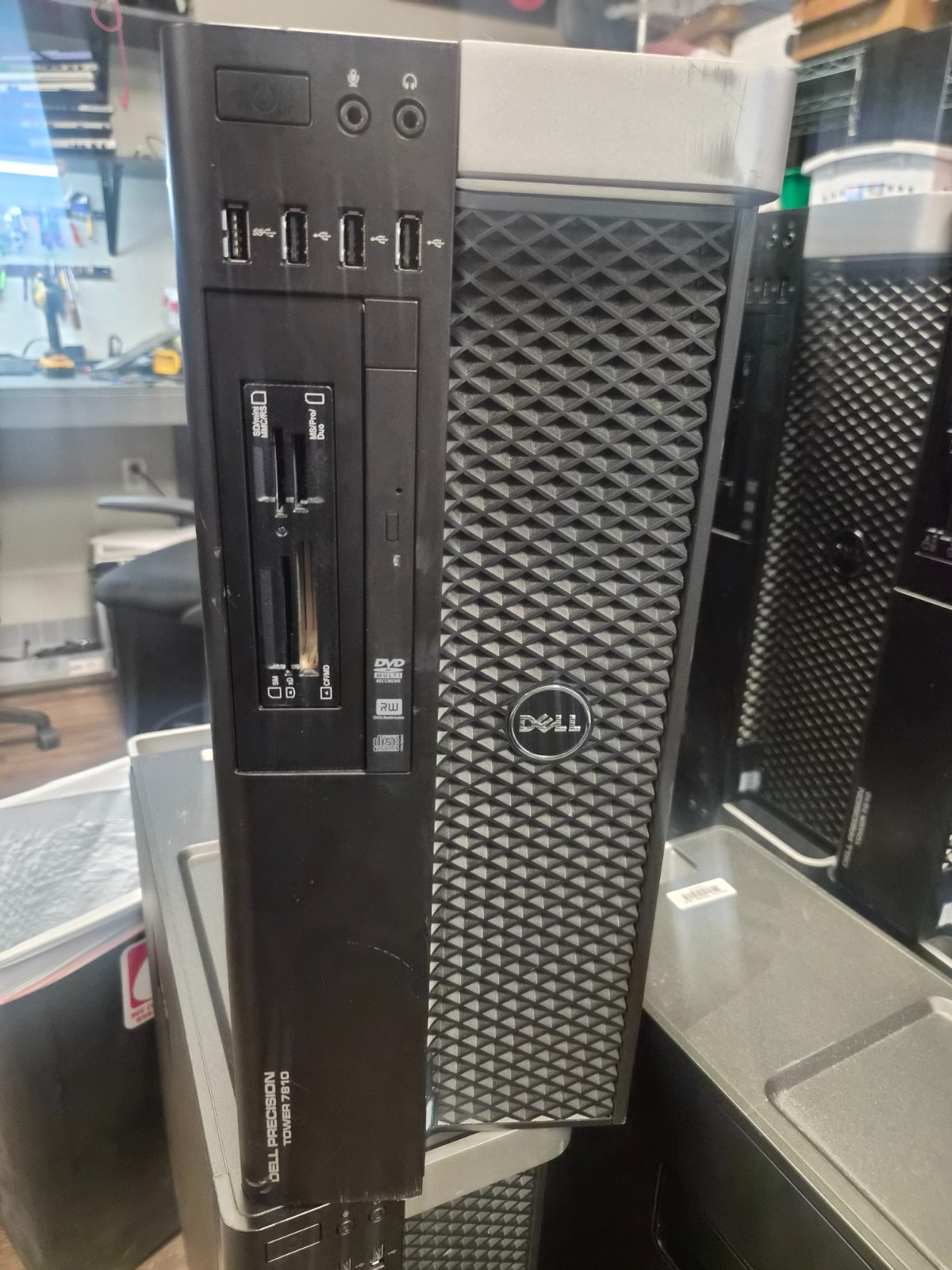 Dell Precision Tower 7810 Xeon E5-2630 v3 @ 2.40GHz , 32GB Ram, NO HDD, NO OS Dell Precision Tower 7810 Xeon E5-2630 v3 @ 2.40GHz , 32GB Ram, NO HDD, NO OS