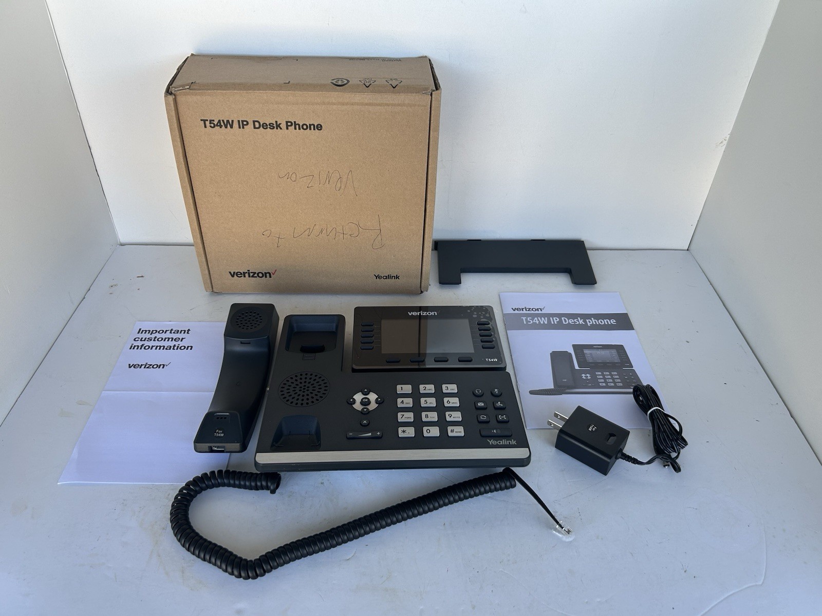 Verizon Yealink T54W IP Desk Phone Business VoIP Telephone New Open Box Verizon Yealink T54W IP Desk Phone Business VoIP Telephone New Open Box