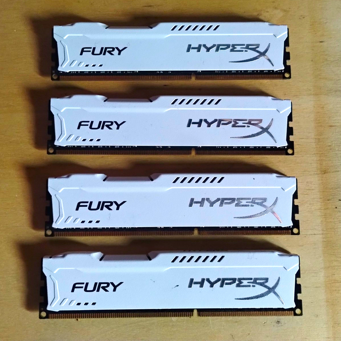 HyperX FURY 32GB (4x8GB) DDR3-1600 PC3-12800 240-Pin DIMM HX316C10FWK2/16