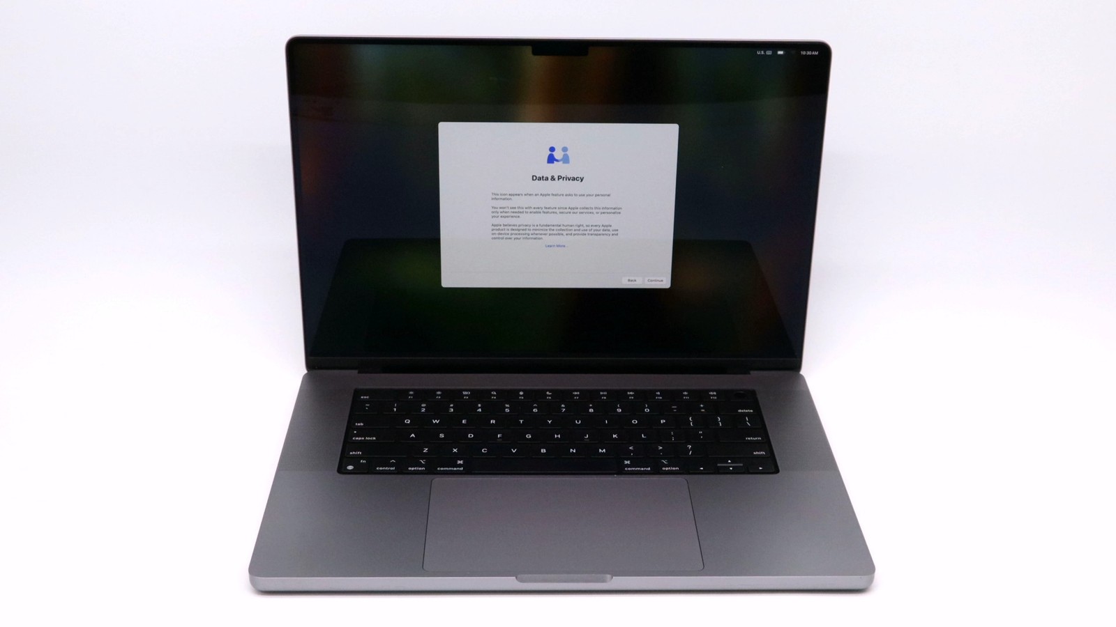 Apple Macbook Pro 16\