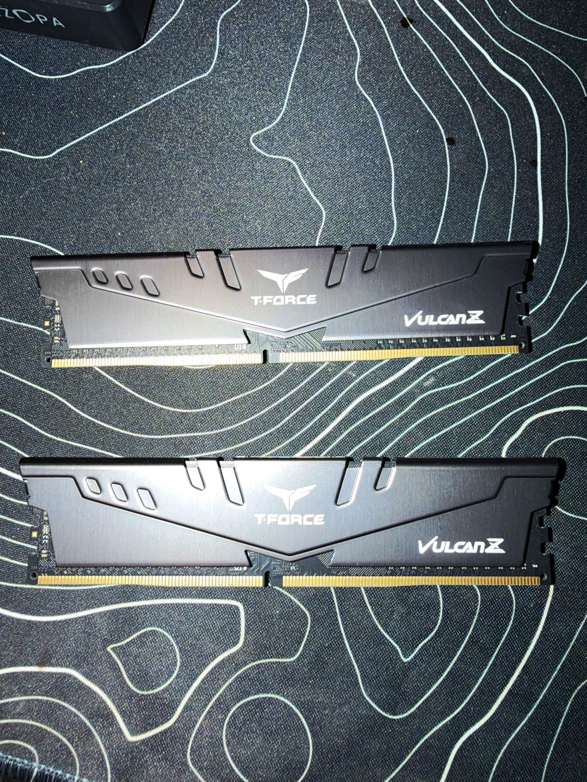 TEAMGROUP T-Force Vulcan Z 16GB (2x8GB) DDR4-3200 CL16 DIMM TLZGD48G3200HC16CBK