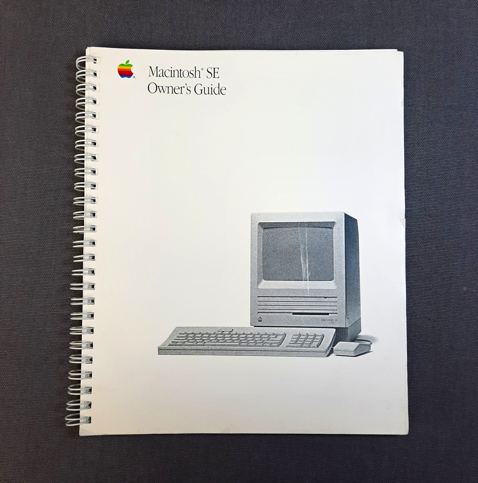 Vintage Apple Macintosh SE Owner's Guide User Manual 030-3370-B