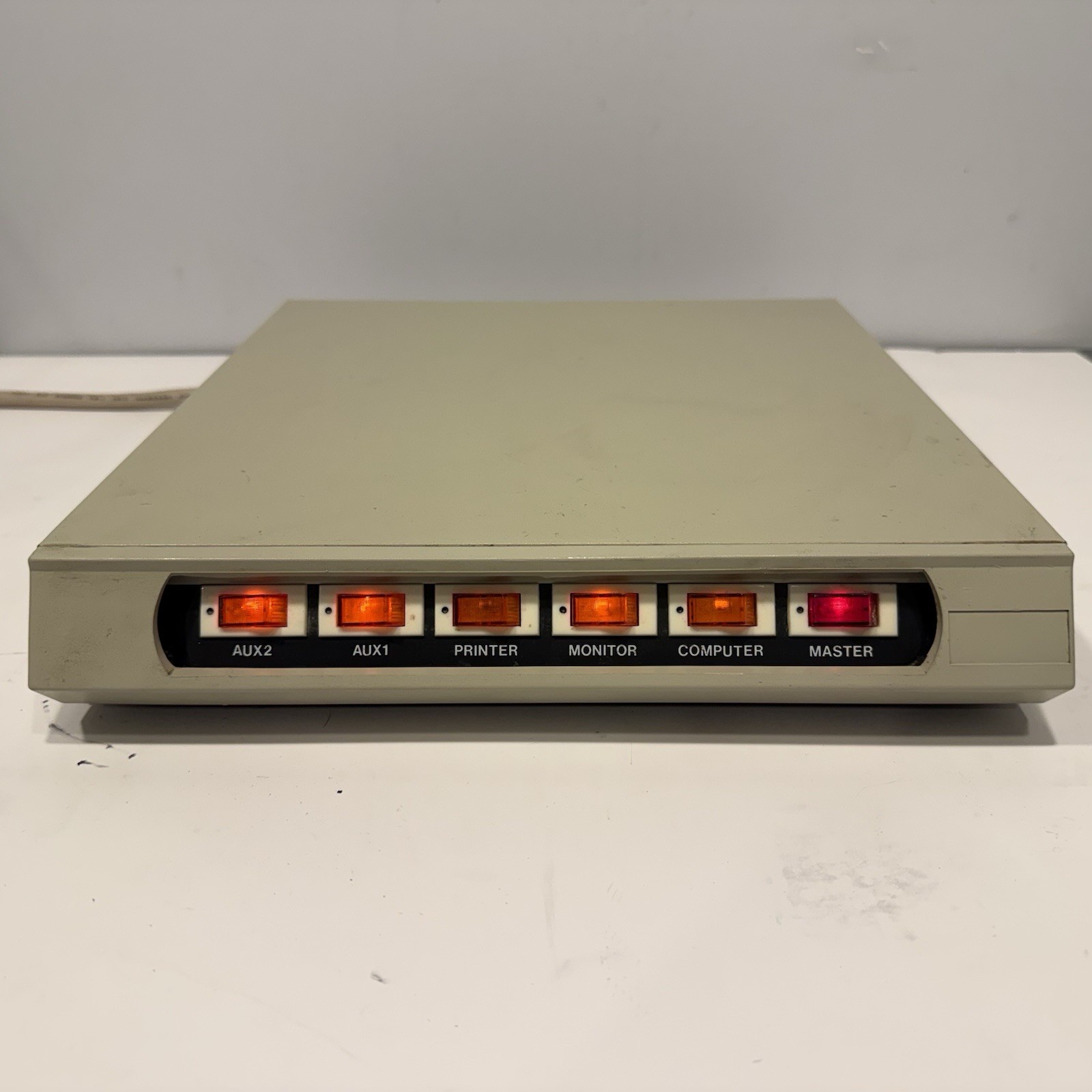 Vintage Computer Power Center 5 Outlet Switch Panel Beige COP-001 Tested Working