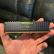 Corsair Vengeance LPX 16GB (1x16GB) DDR4 3000MHz DIMM 288-Pin CMK16GX4M2B3000C15 picture