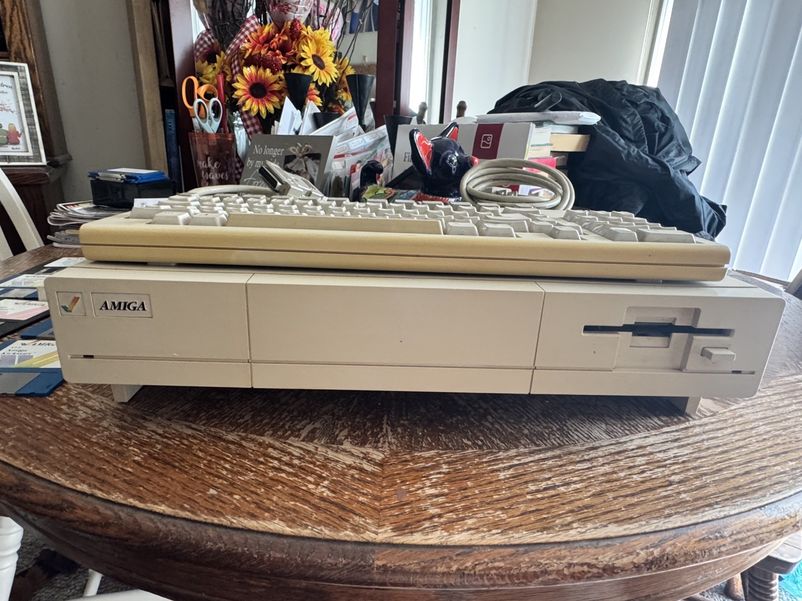 Commodore Amiga 1000 Computer (WORKING)  w/Keyboard +Extras