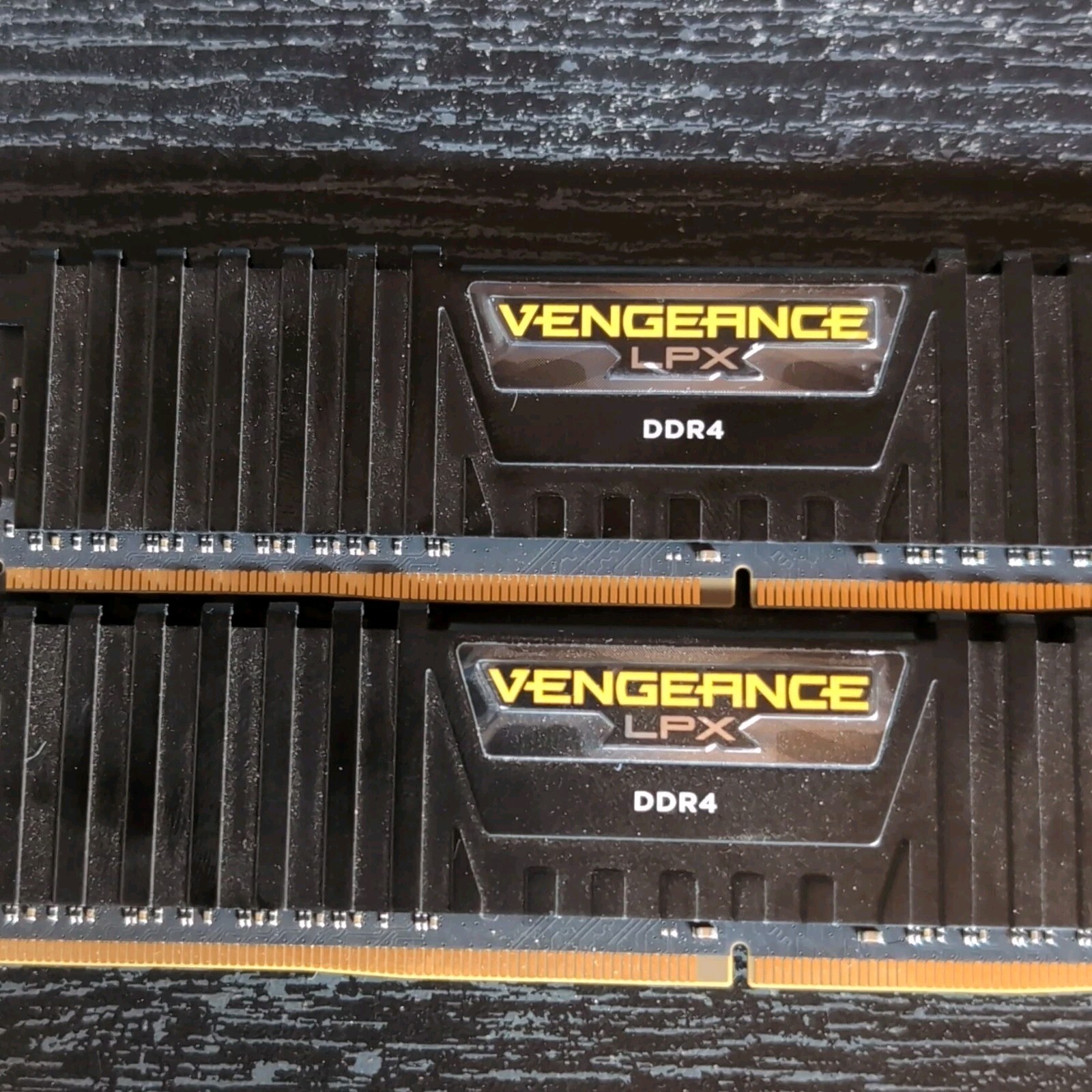 Corsair Vengeance LPX 32GB (2x16GB) DDR4 3200MHz RAM CMK32GX4M2E3200C16