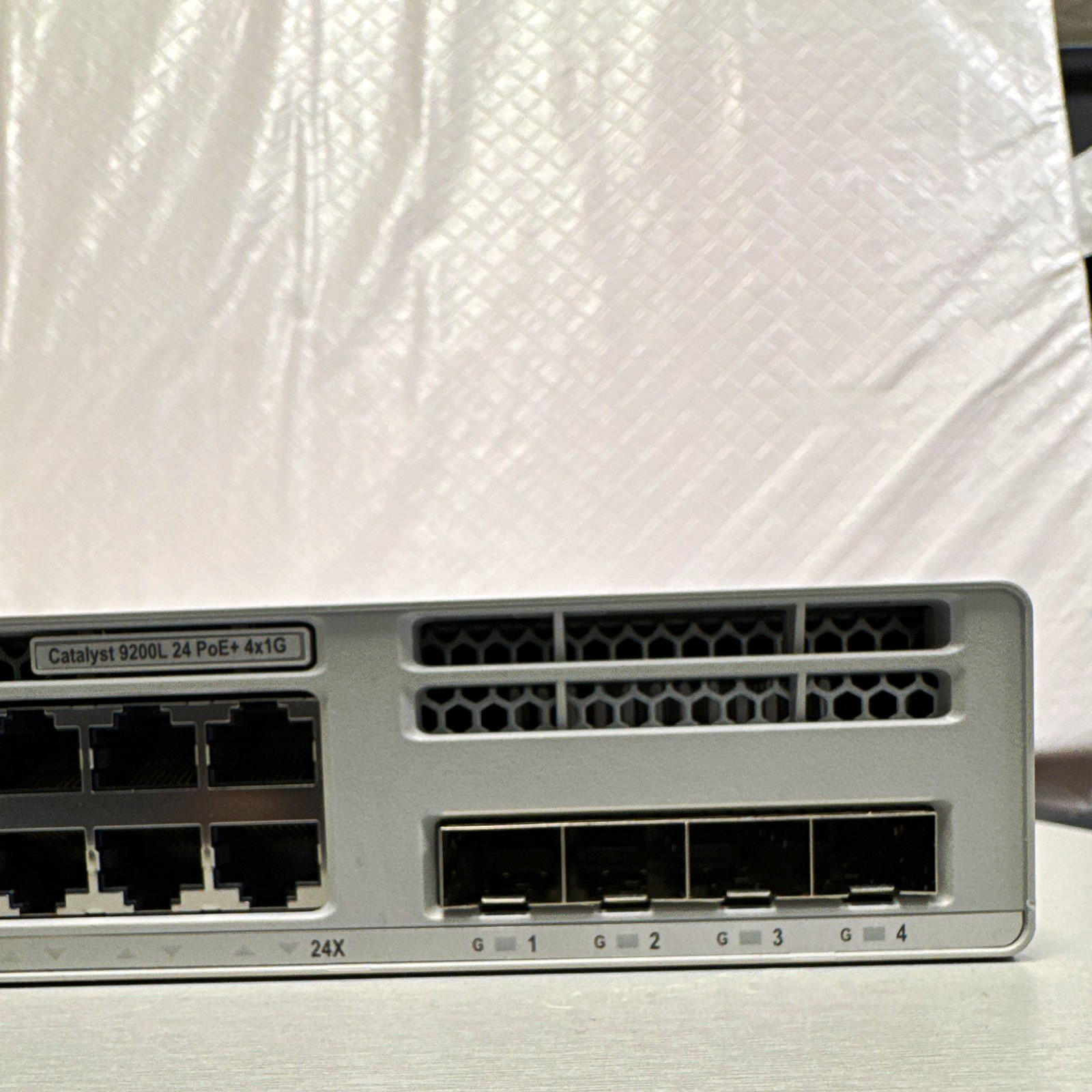 A+ Cisco Catalyst 9200L 24-Port PoE+ Switch 4x1G Uplinks Managed C9200L-24P-4G-E
