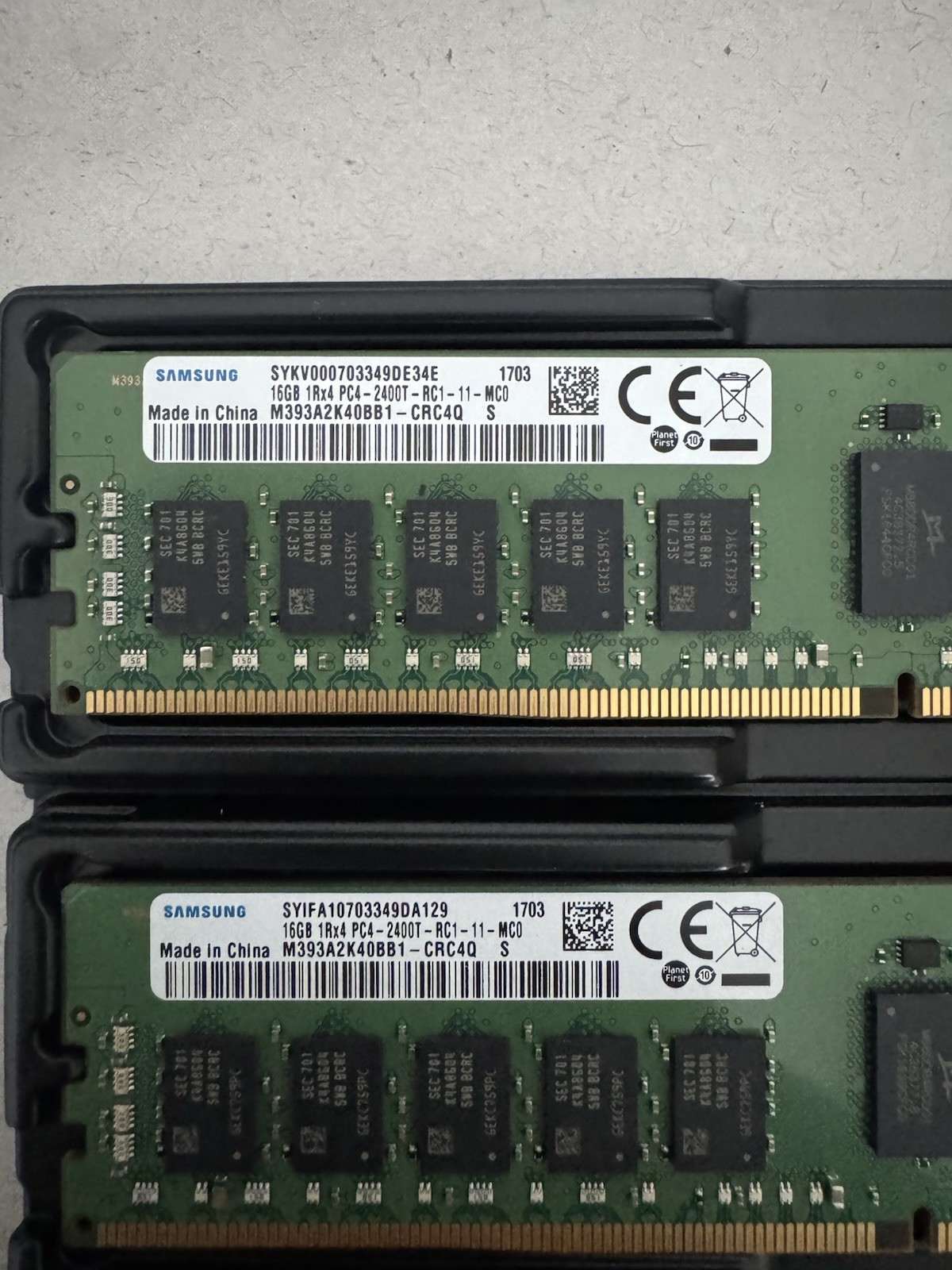 Samsung 32GB 2x16GB DDR4-2400 ECC RDIMM M393A2K40BB1-CRC4Q HPE Server RAM