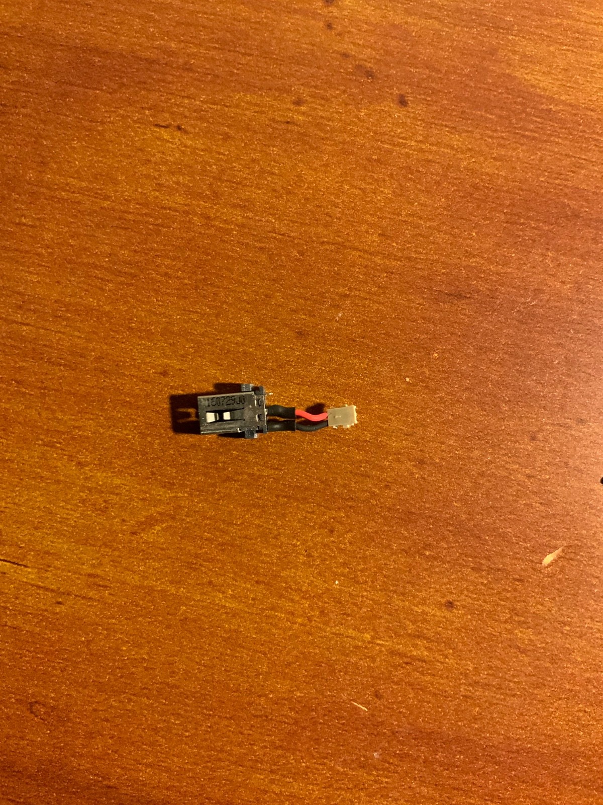 Samsung Galaxy View Tablet 18.4 SM-T670/677A Charging Port 100% Original Oem Samsung Galaxy View Tablet 18.4 SM-T670/677A Charging Port 100% Original Oem