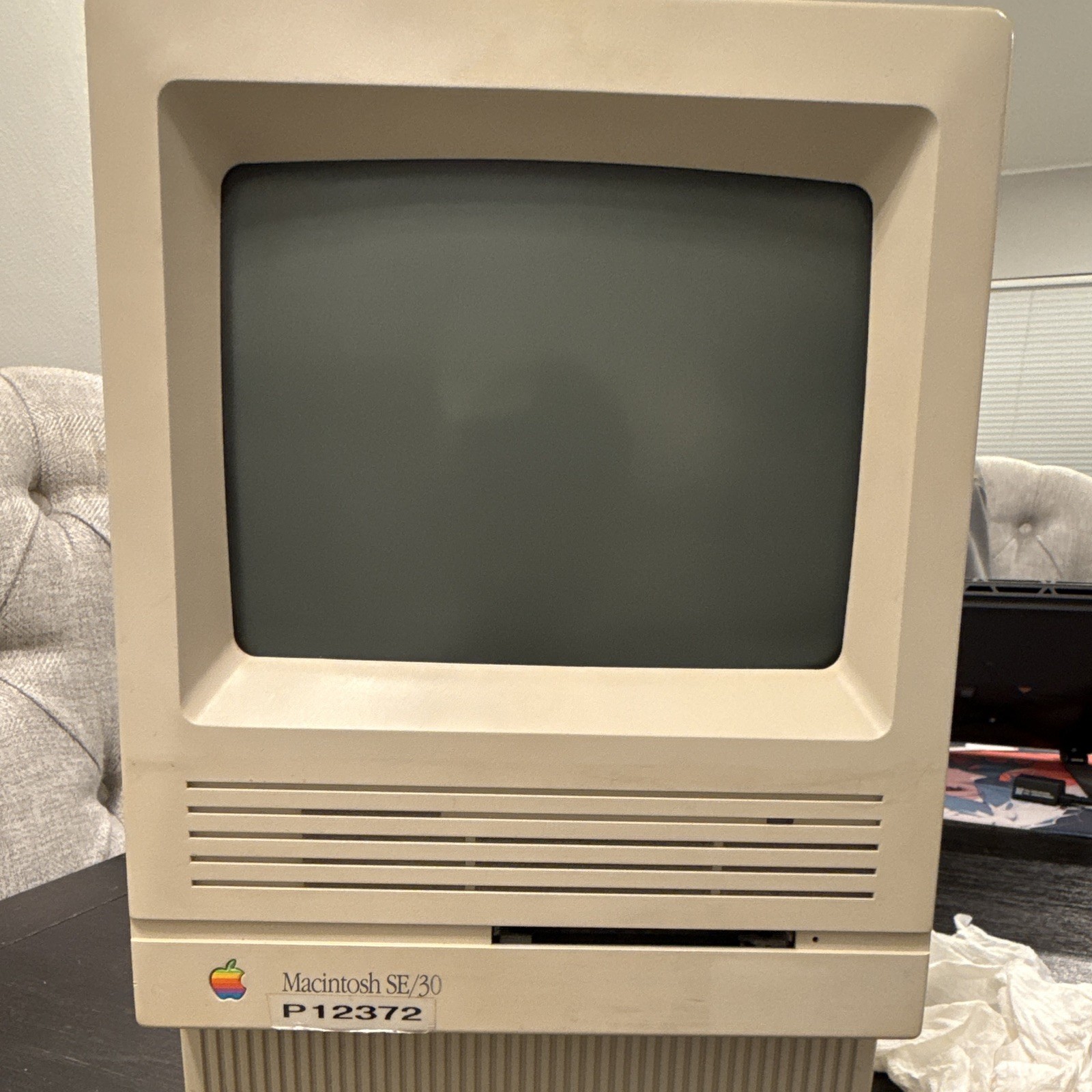Apple Macintosh SE/30 Vintage Compact All-In-One Desktop Computer MPN P12372
