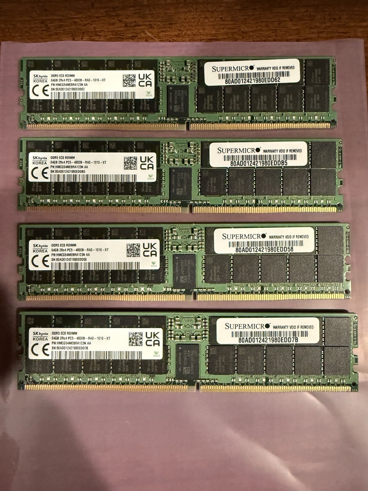 Lot of Memory - 4 SK Hynix 64GB DDR5-4800 PC5-38400 ECC RDIMM HMCG94MEBRA123N AA