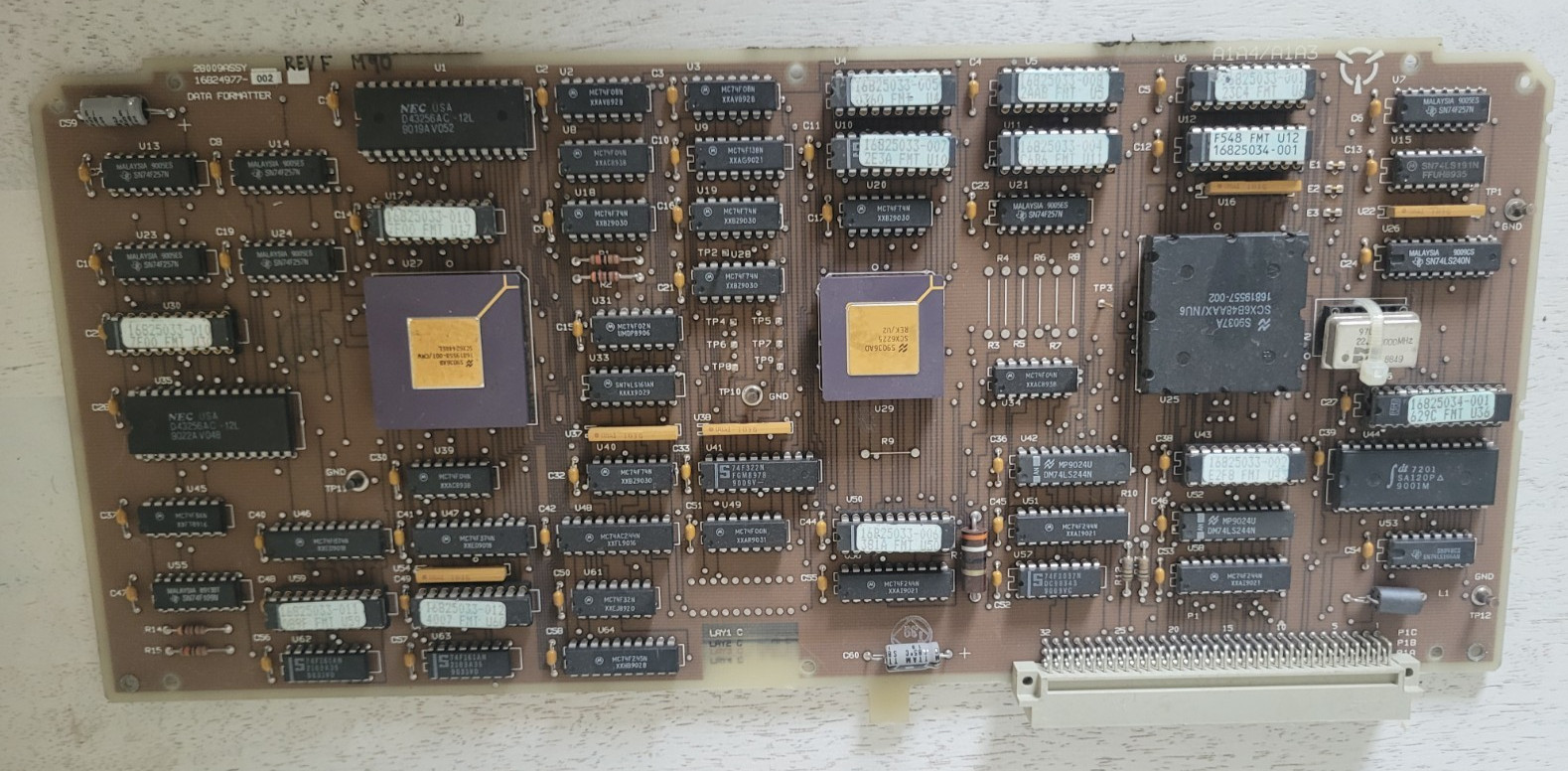 Gold Cap vintage collector board (ME)