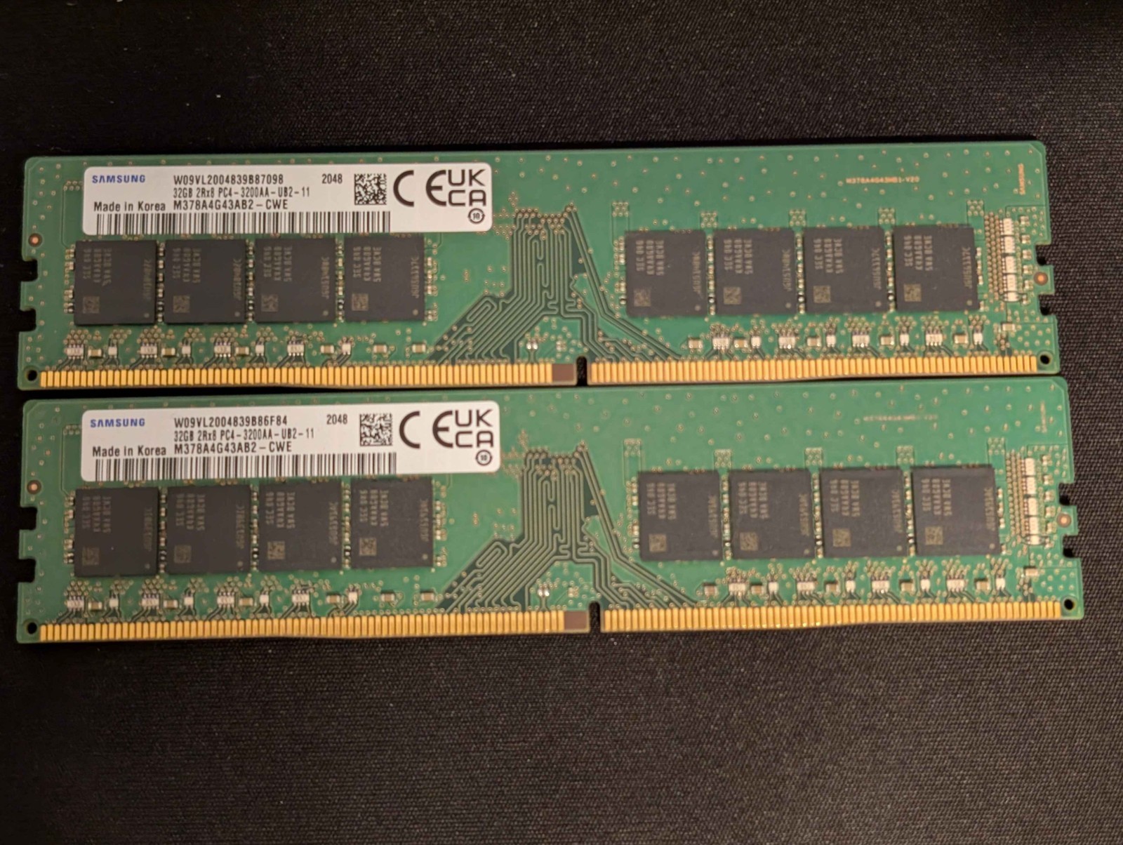 Samsung 64GB (2x32) DDR4 3200 MHz PC4-25600 Desktop Memory (M378A4G43AB2-CWE)
