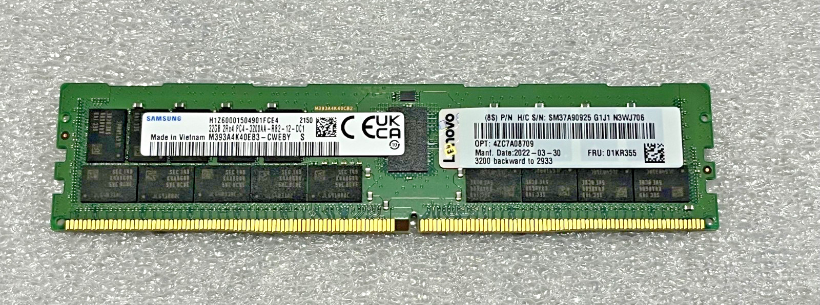 SAMSUNG 32GB PC4-25600R DDR4-3200 2RX4 RDIMM SERVER MEMORY M393A4K40EB3-CWE